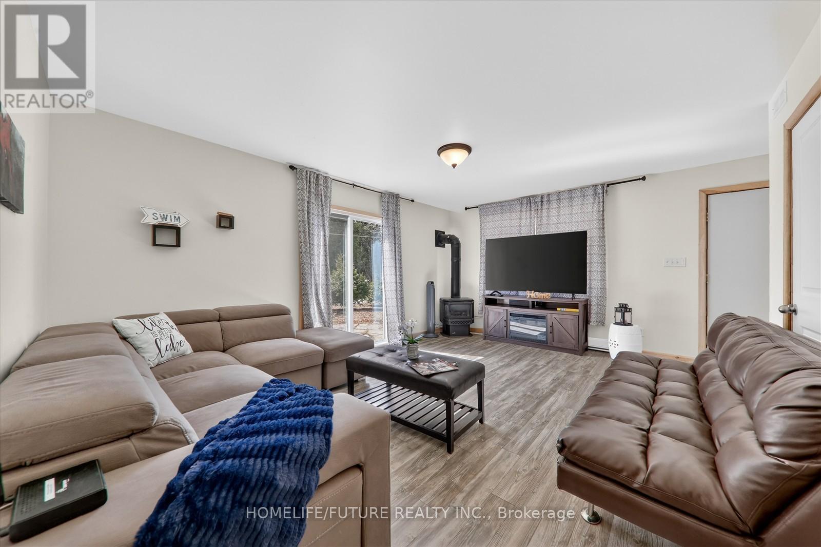 603 Third Avenue N, South Bruce Peninsula, Ontario  N0H 2G0 - Photo 11 - X12941172