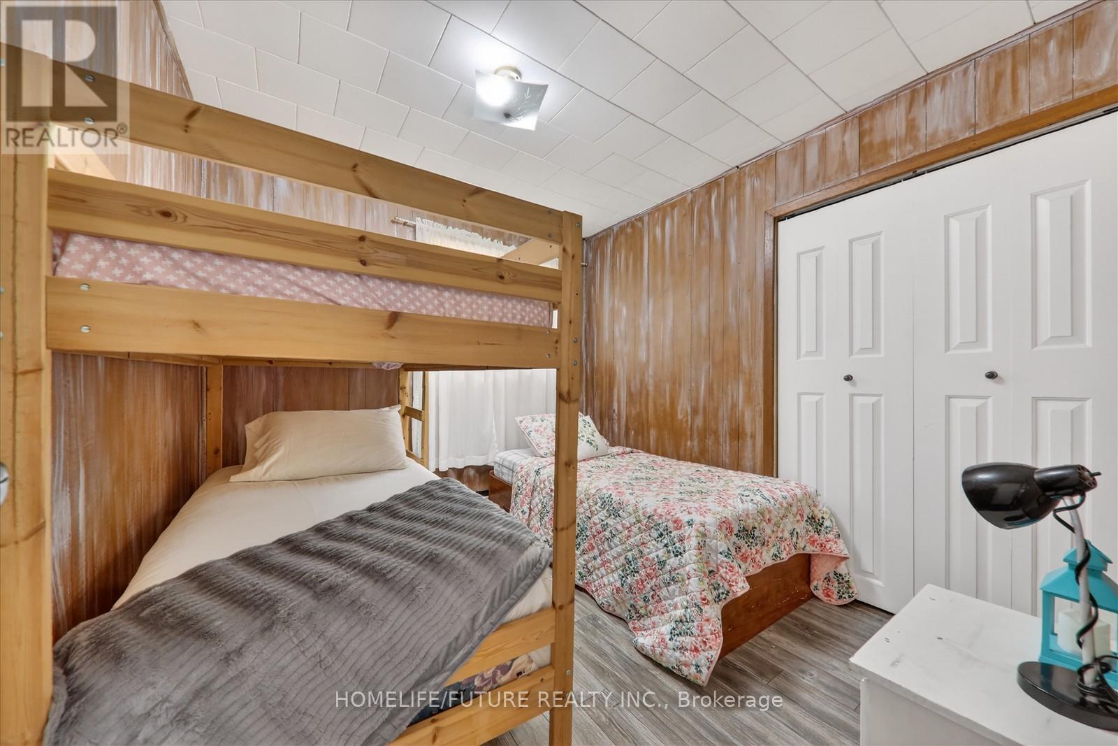 603 Third Avenue N, South Bruce Peninsula, Ontario  N0H 2G0 - Photo 22 - X12941172