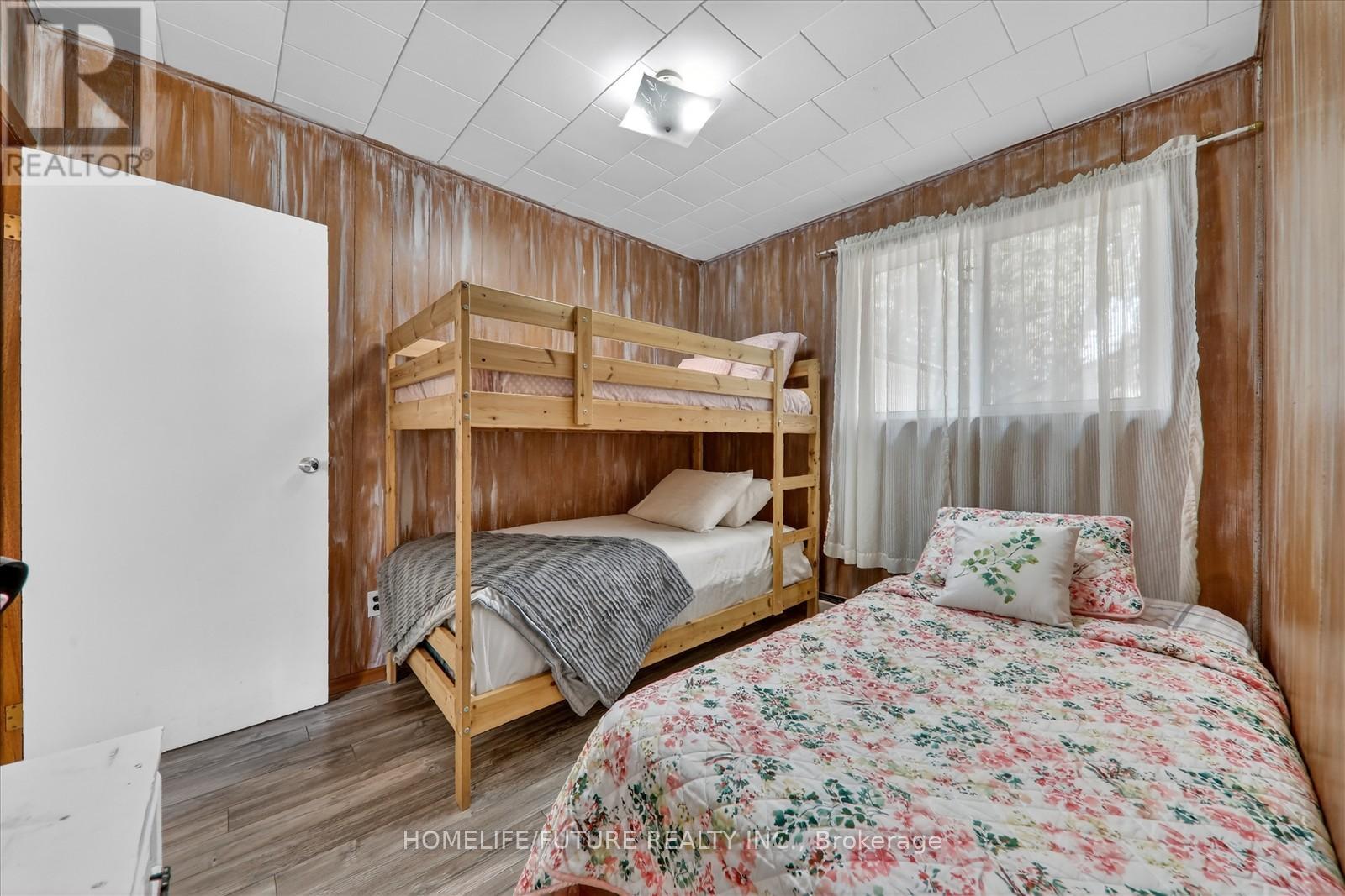 603 Third Avenue N, South Bruce Peninsula, Ontario  N0H 2G0 - Photo 23 - X12941172