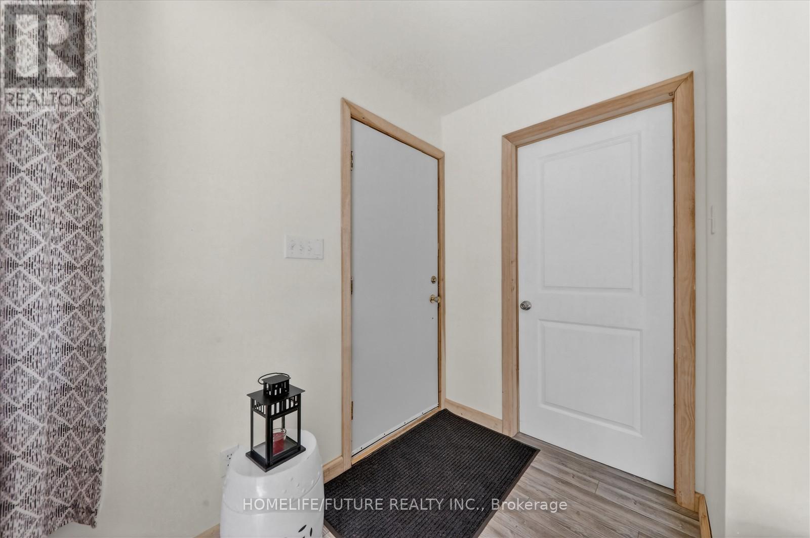 603 Third Avenue N, South Bruce Peninsula, Ontario  N0H 2G0 - Photo 8 - X12941172