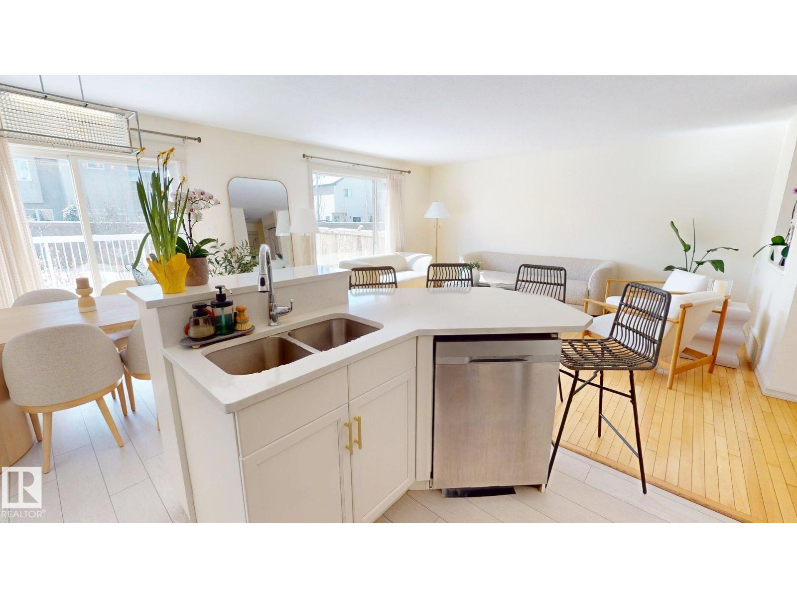 1609 Hodgson Ct Nw, Edmonton, Alberta  T6R 3R5 - Photo 9 - E4479404