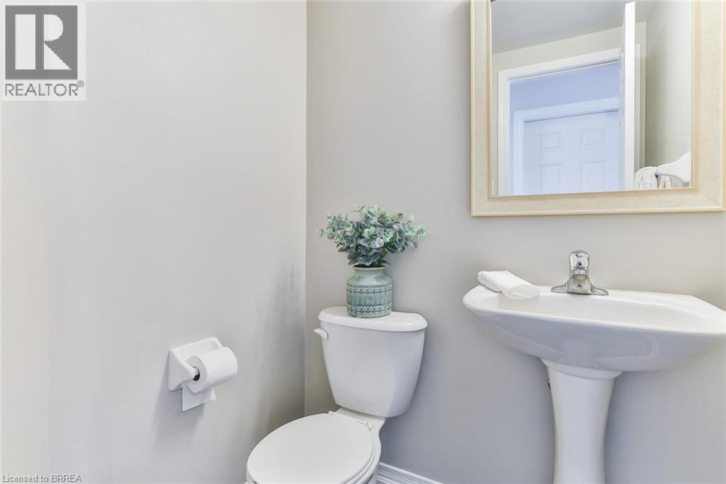 3 Dwyer Court, Brantford, Ontario  N3T 0G8 - Photo 11 - 40816475