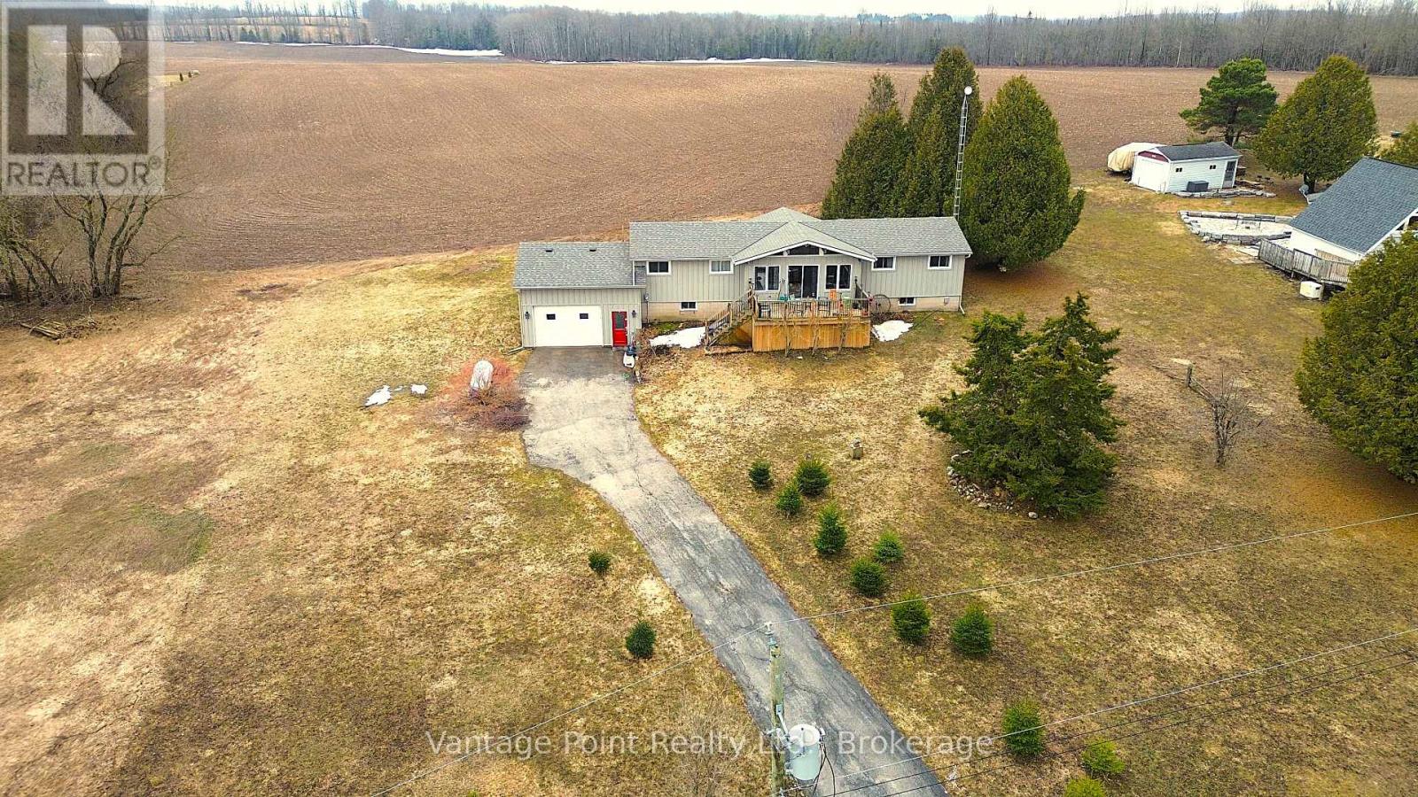 474828 Townsend Lake Road, West Grey, Ontario  N0C 1H0 - Photo 2 - X12700952