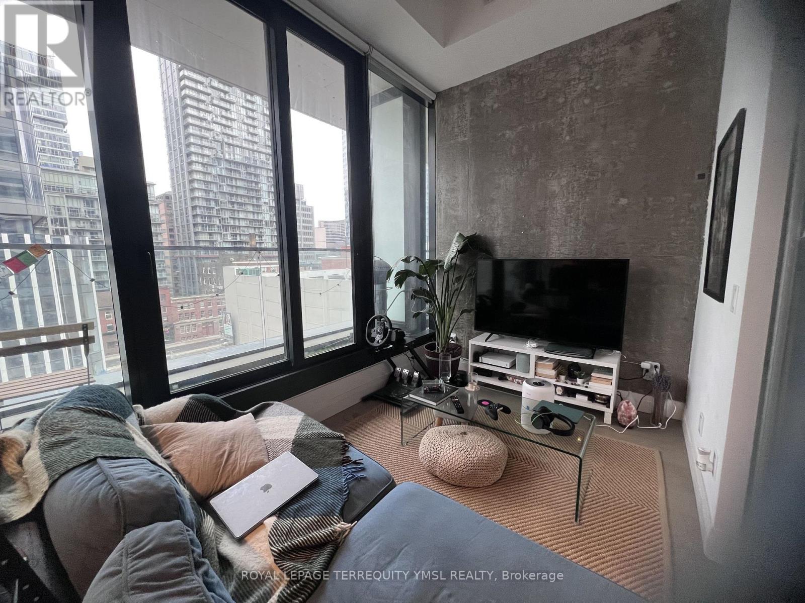 602 - 224 King Street W, Toronto, Ontario  M5H 0A6 - Photo 11 - C12917306