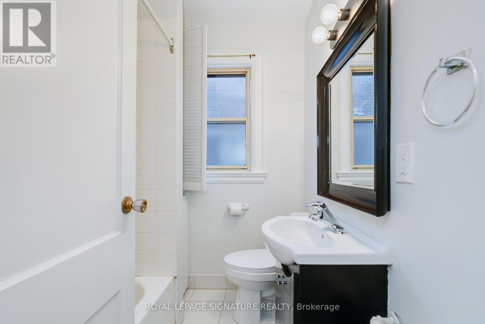 Unit 3 - 27 Hillsboro Avenue, Toronto, Ontario  M5R 1S6 - Photo 10 - C12940418