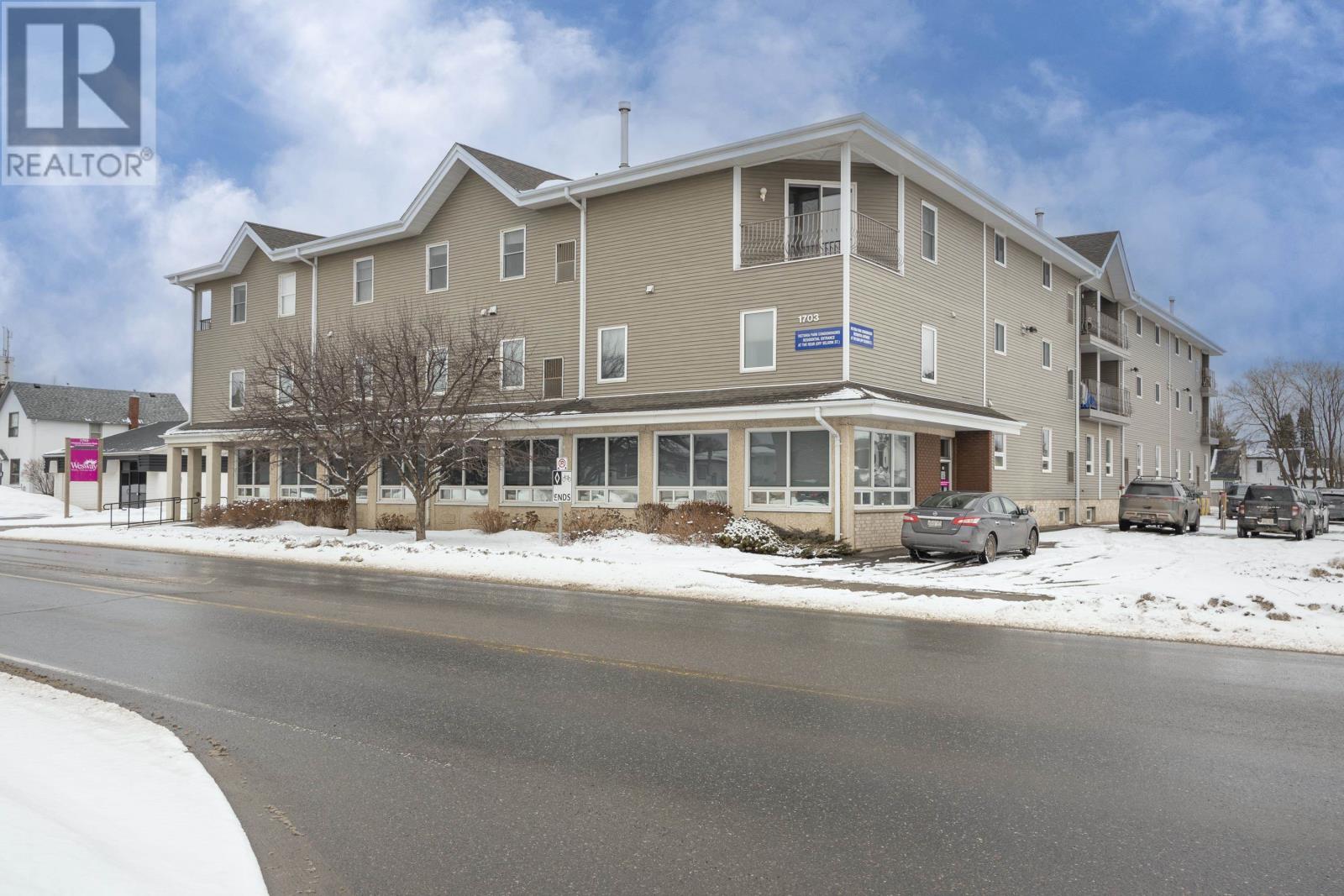 #304 1703 Victoria AVE, Thunder Bay, Ontario