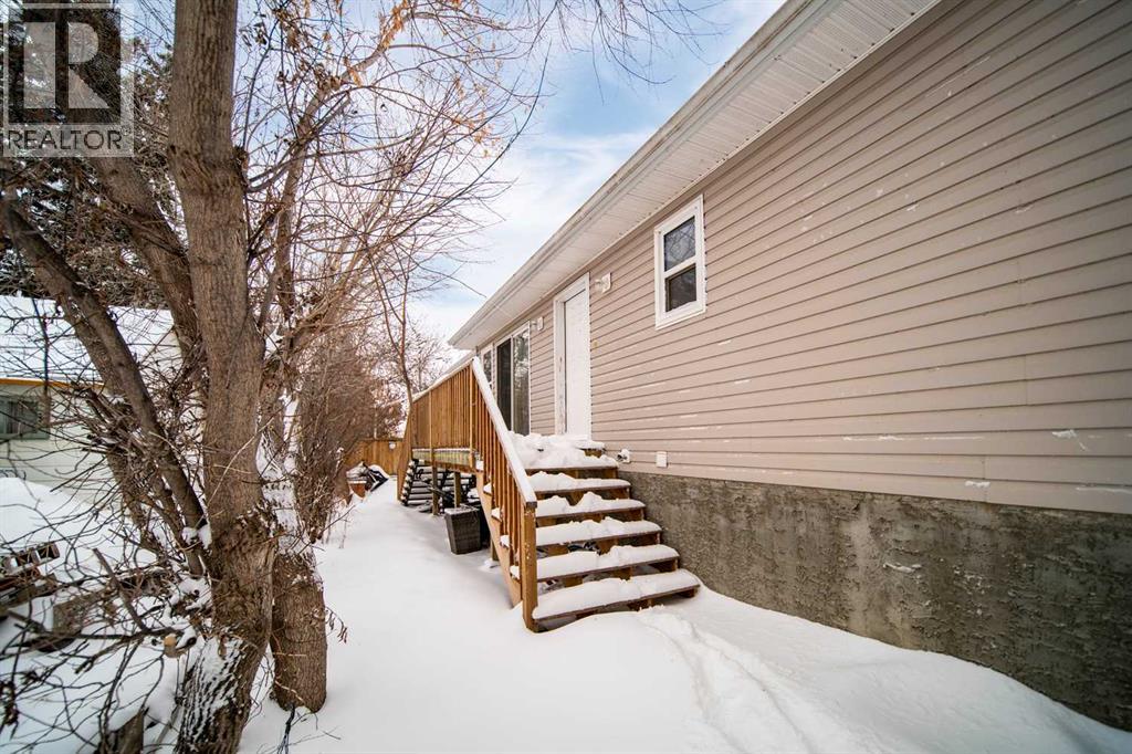 422 9th Street, Wainwright, Alberta  T9W 1C7 - Photo 27 - A2286857