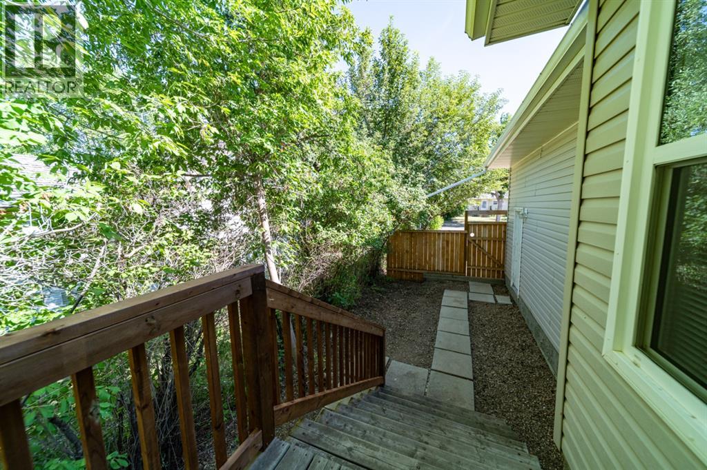 422 9th Street, Wainwright, Alberta  T9W 1C7 - Photo 38 - A2286857