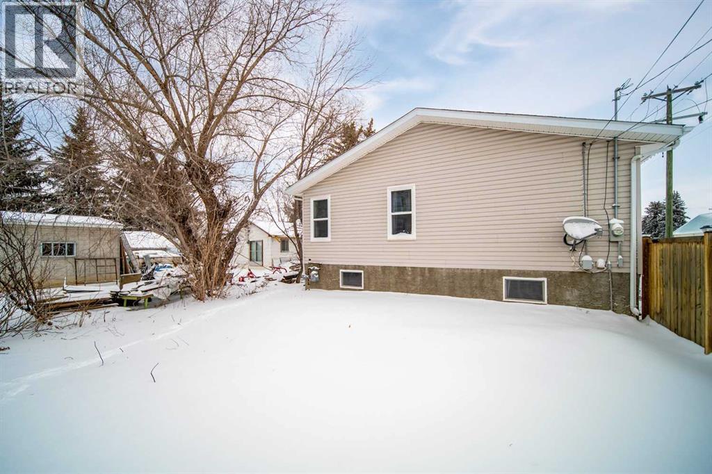 422 9th Street, Wainwright, Alberta  T9W 1C7 - Photo 30 - A2286857