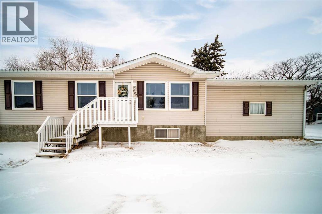 422 9th Street, Wainwright, Alberta  T9W 1C7 - Photo 33 - A2286857