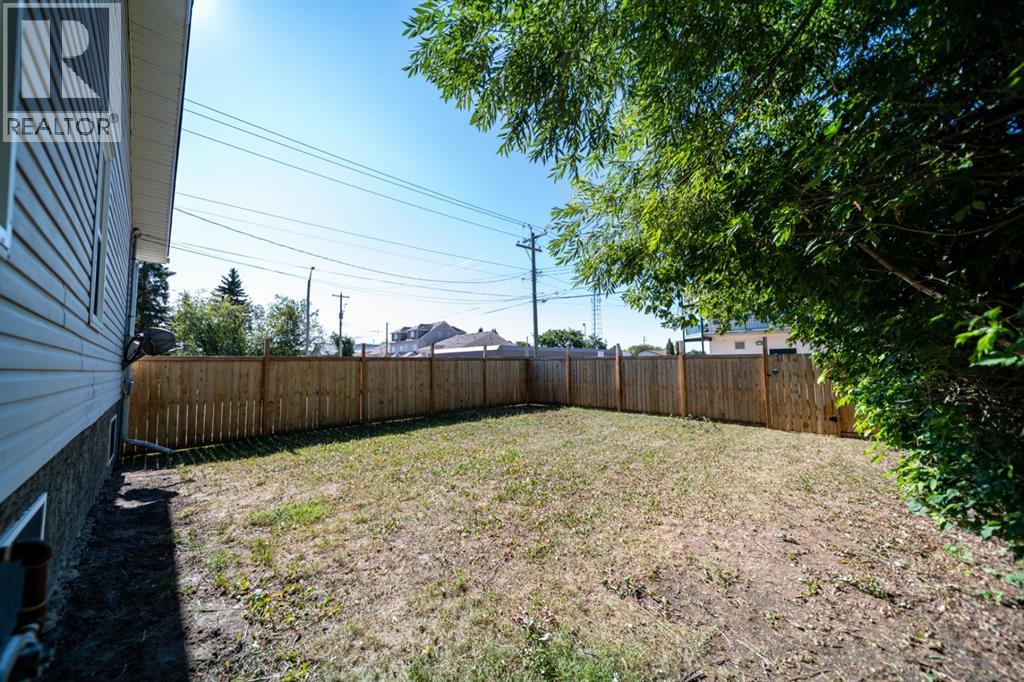 422 9th Street, Wainwright, Alberta  T9W 1C7 - Photo 35 - A2286857