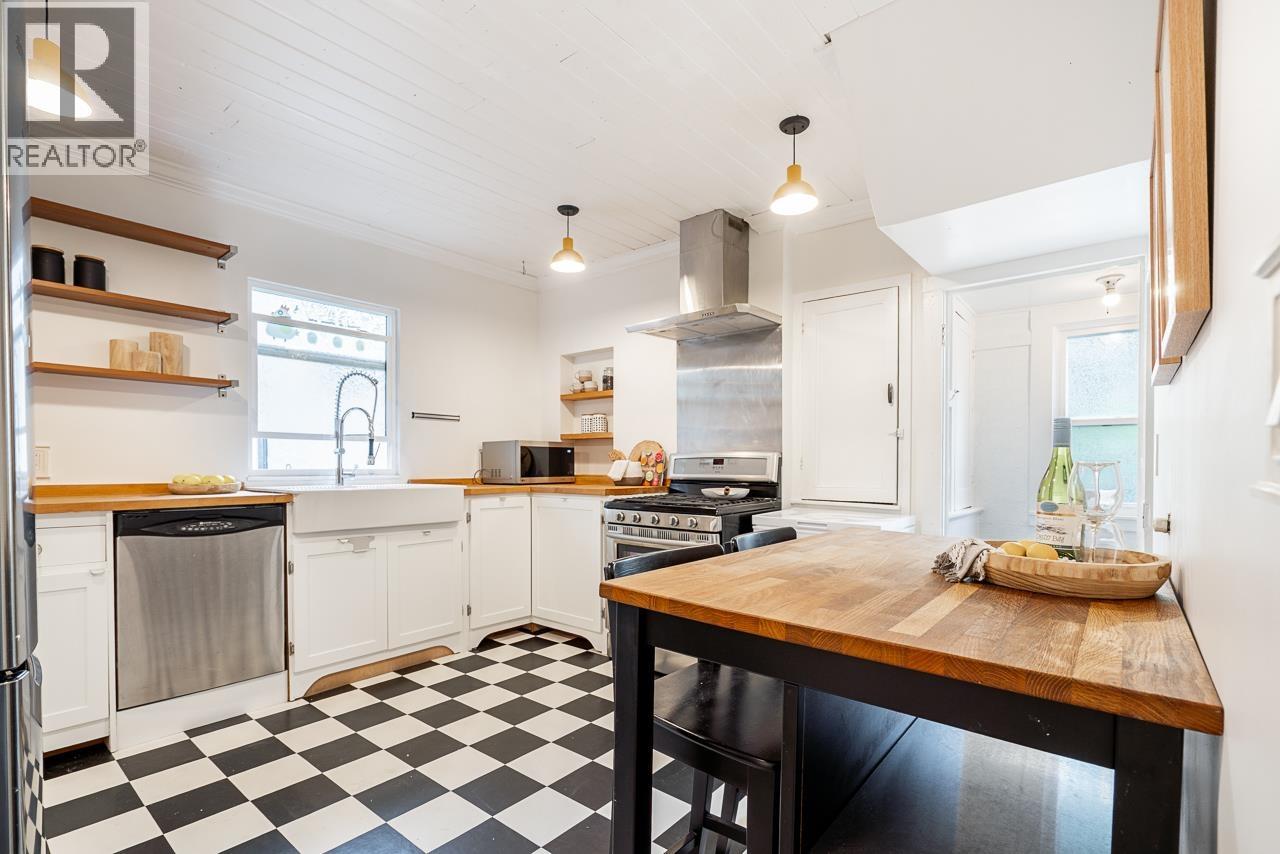 202 Seventh Street, New Westminster, British Columbia  V3M 3K3 - Photo 12 - R3105442