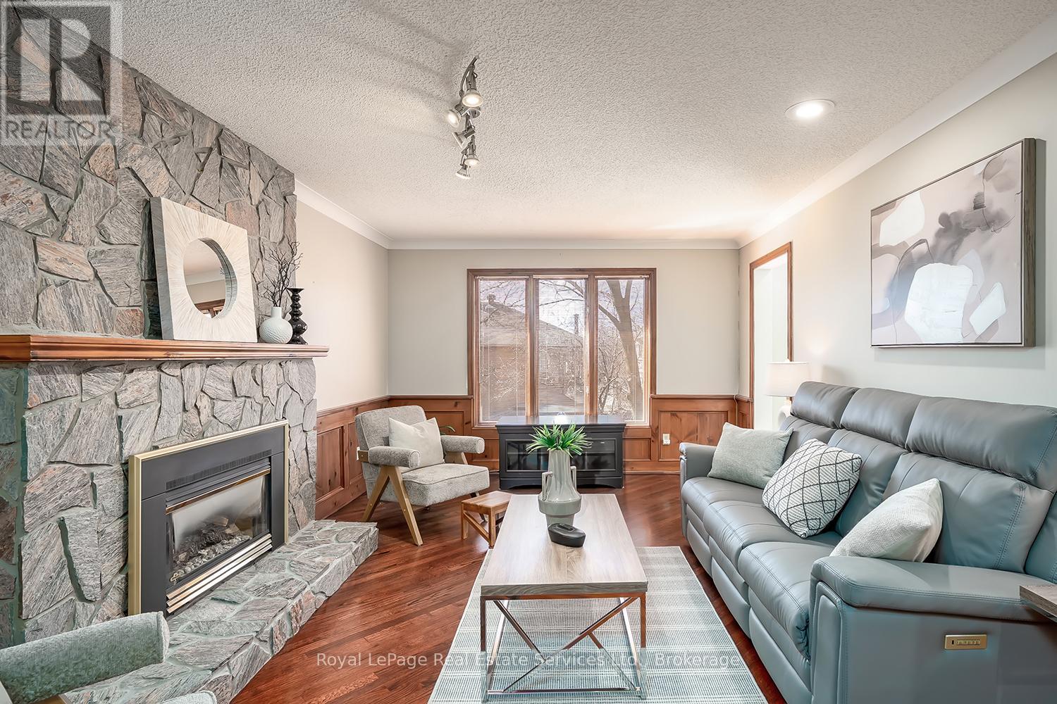 1274 Hilton Lane, Oakville, Ontario  L6M 2V2 - Photo 20 - W12941292