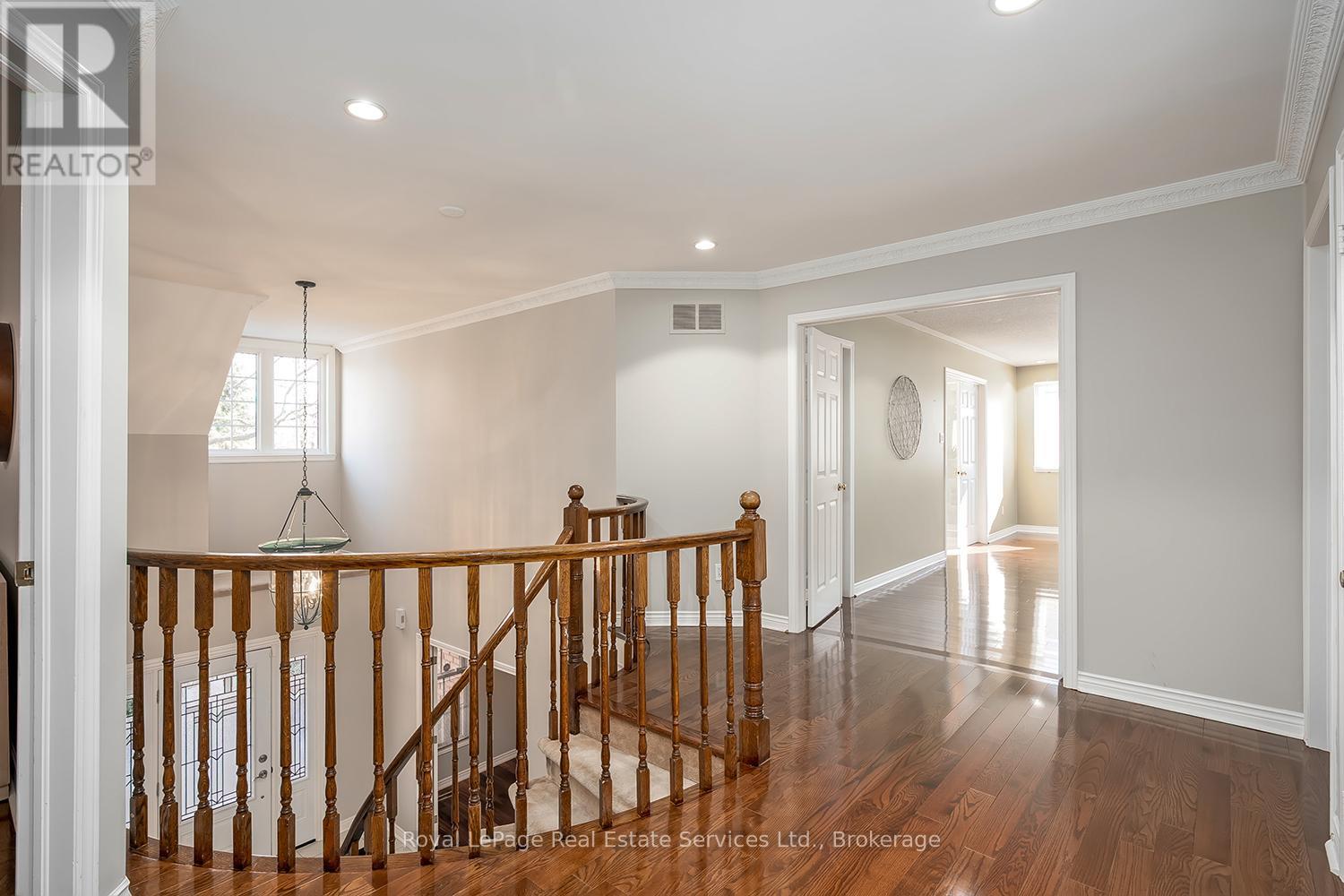 1274 Hilton Lane, Oakville, Ontario  L6M 2V2 - Photo 24 - W12941292