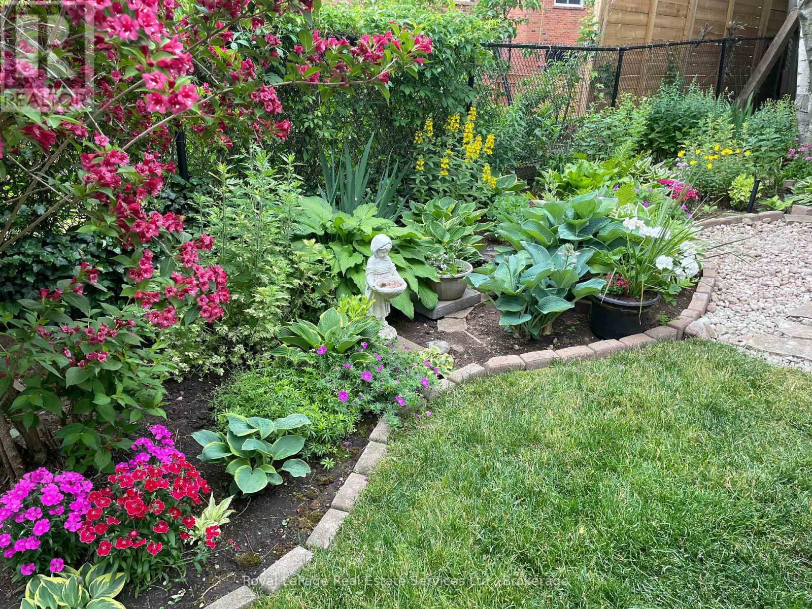 1274 Hilton Lane, Oakville, Ontario  L6M 2V2 - Photo 43 - W12941292