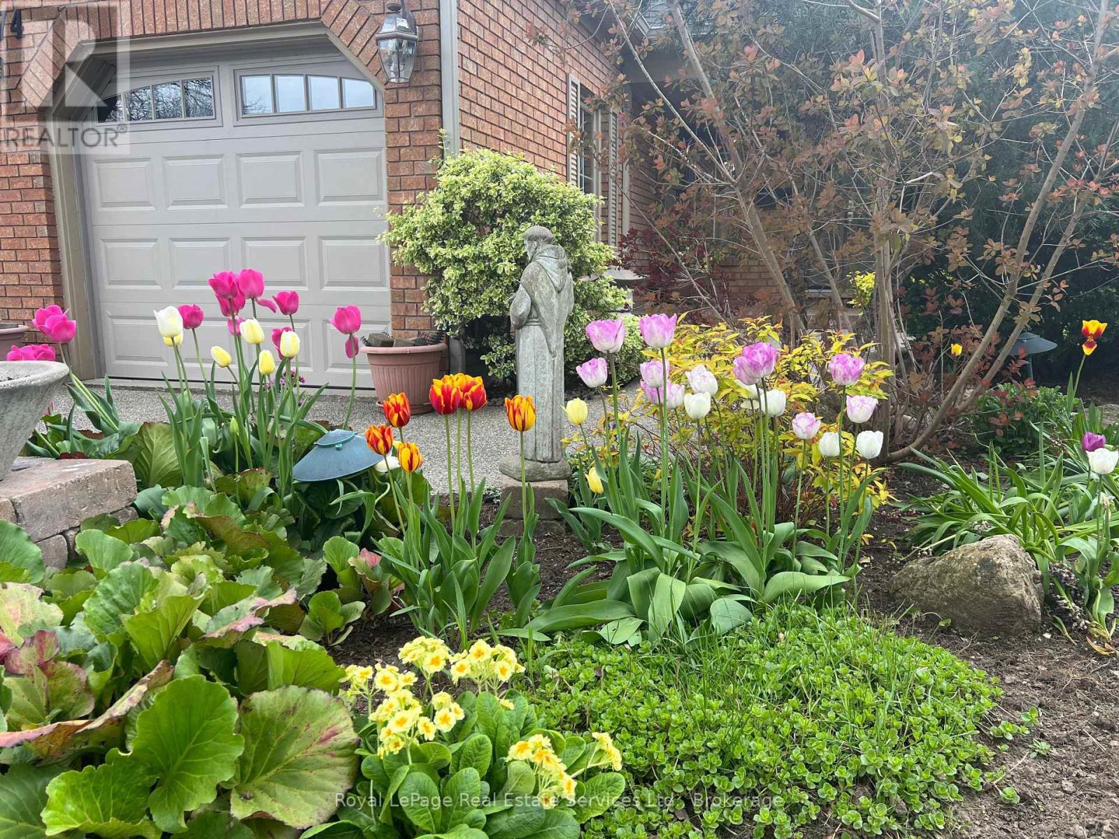 1274 Hilton Lane, Oakville, Ontario  L6M 2V2 - Photo 46 - W12941292