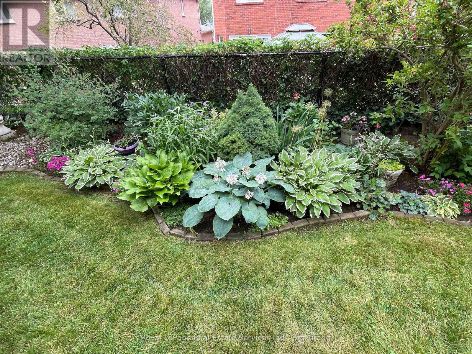 1274 Hilton Lane, Oakville, Ontario  L6M 2V2 - Photo 48 - W12941292