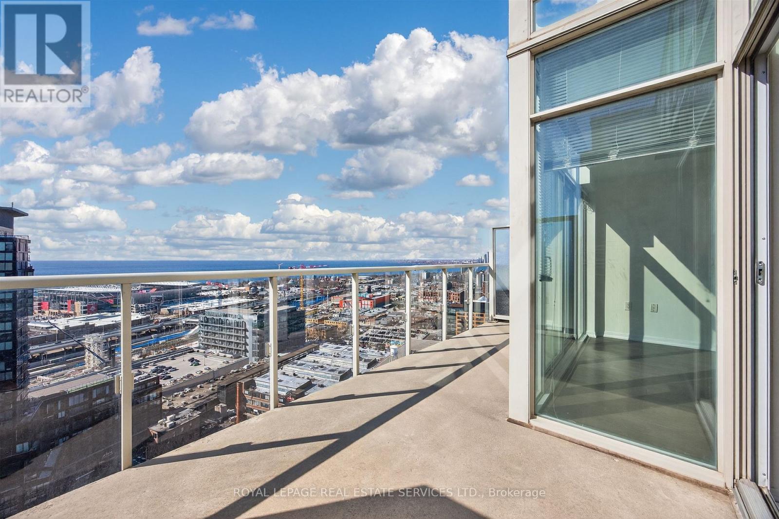 3009 - 125 Western Battery Road, Toronto, Ontario  M6K 3R8 - Photo 2 - C12941092