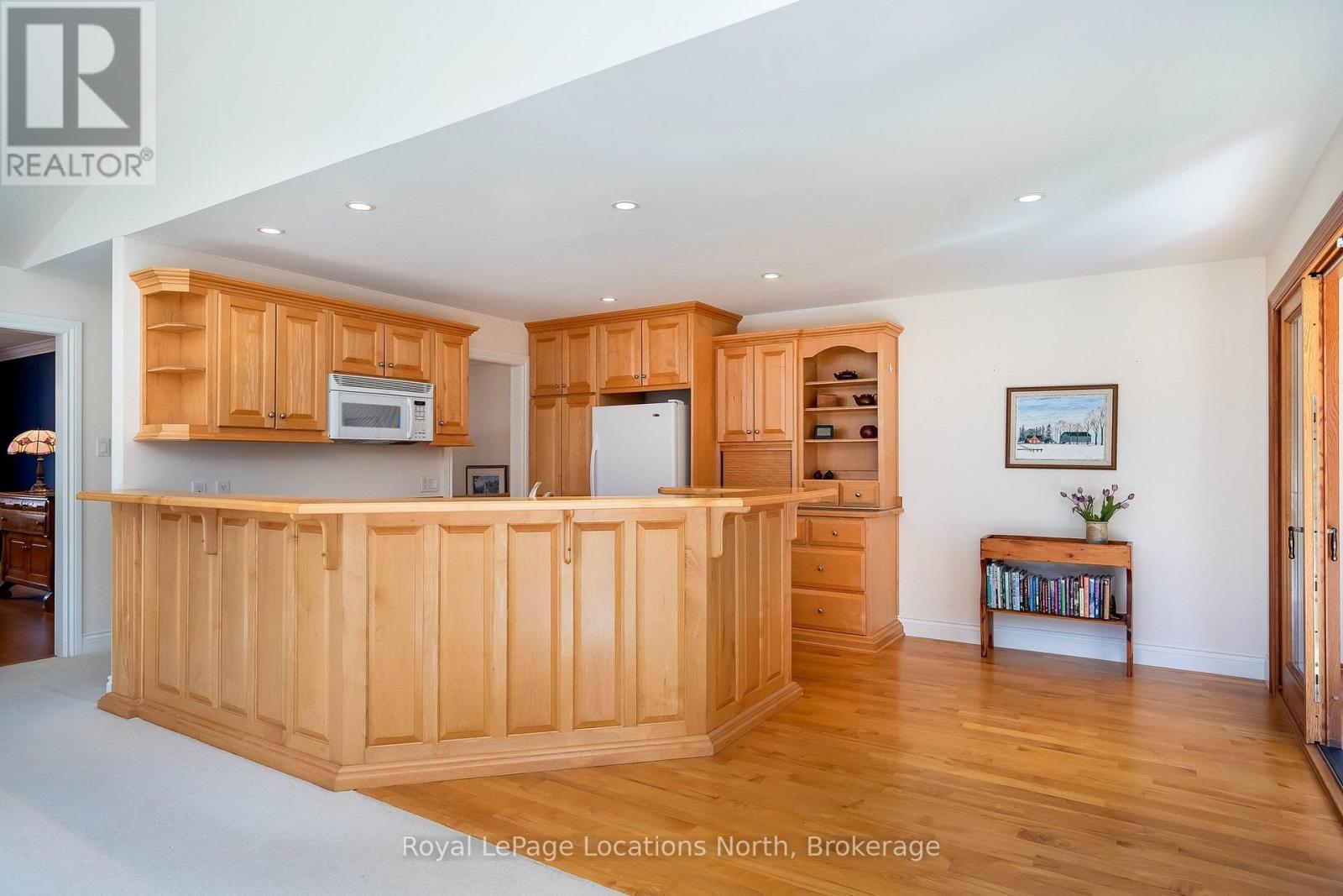 130 Cortina Crescent, Blue Mountains, Ontario L9Y 0S9 - Photo 15 - X12941290