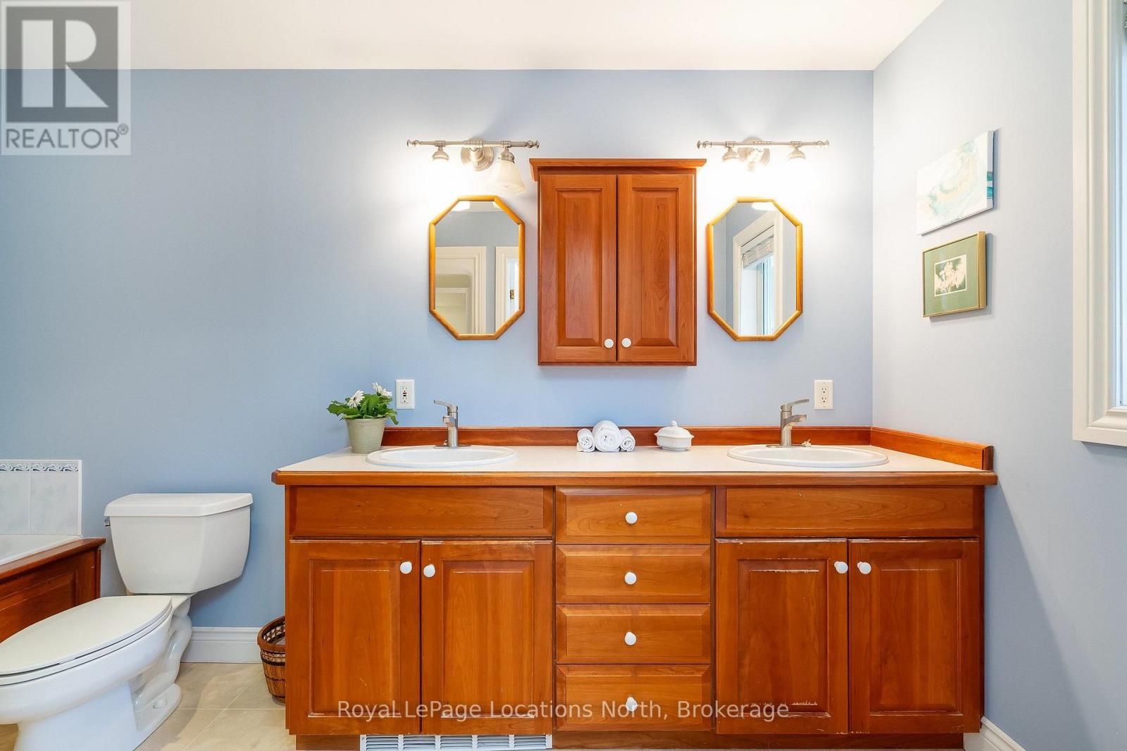 130 Cortina Crescent, Blue Mountains, Ontario L9Y 0S9 - Photo 27 - X12941290