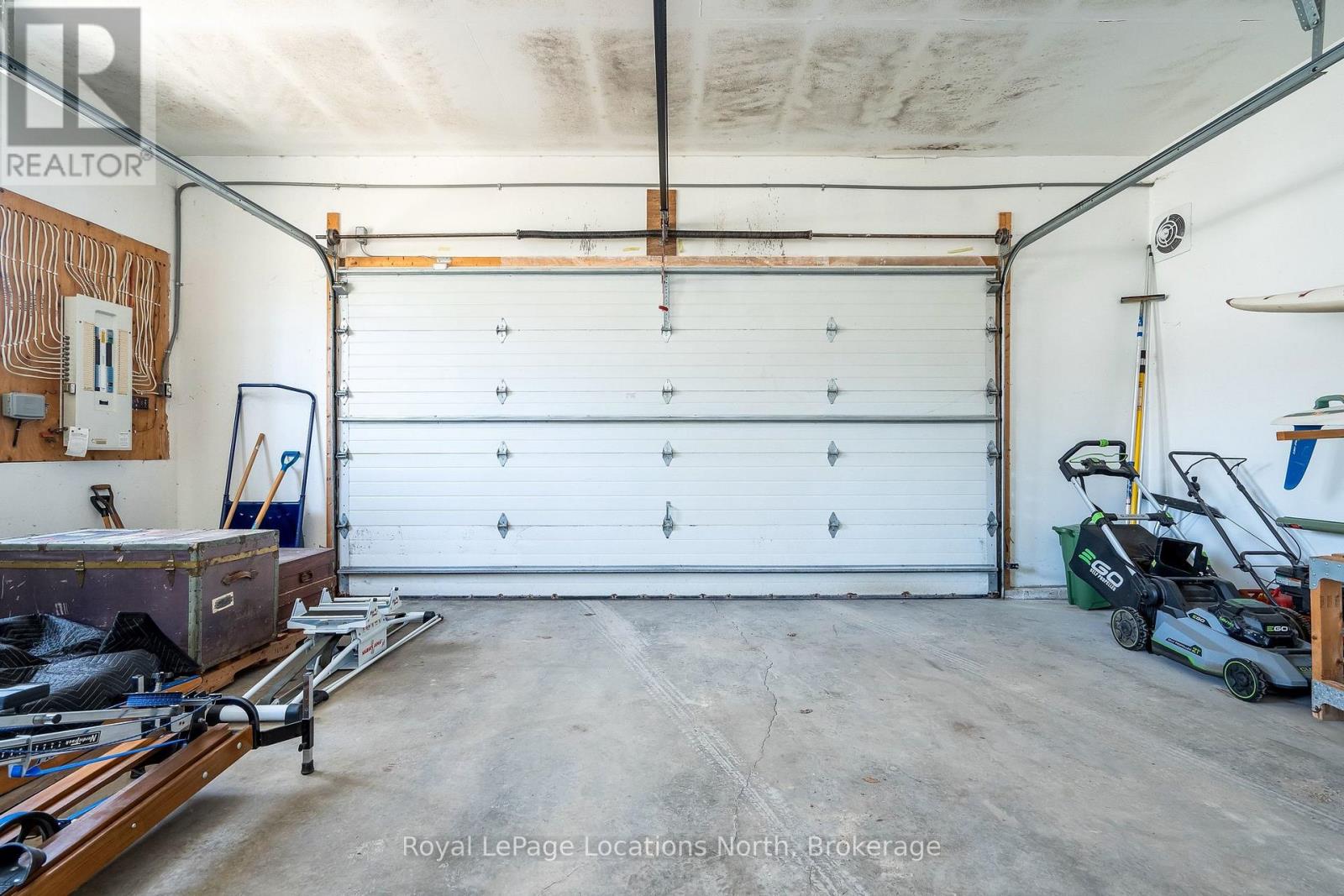 130 Cortina Crescent, Blue Mountains, Ontario L9Y 0S9 - Photo 31 - X12941290