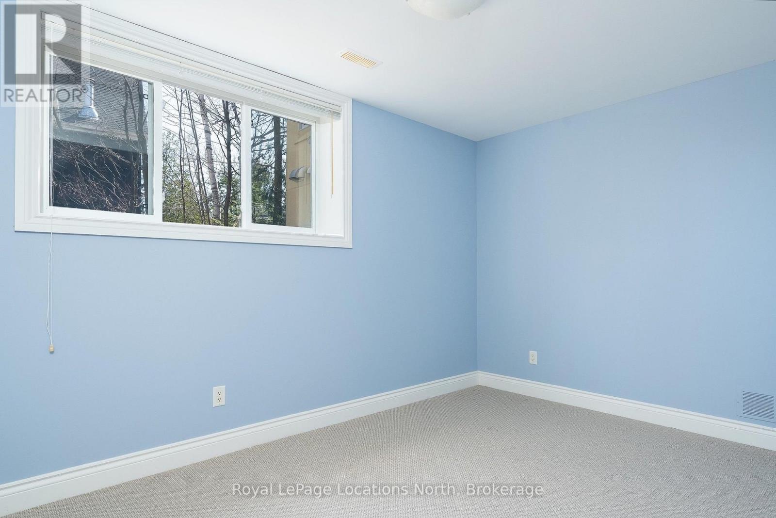 130 Cortina Crescent, Blue Mountains, Ontario L9Y 0S9 - Photo 35 - X12941290