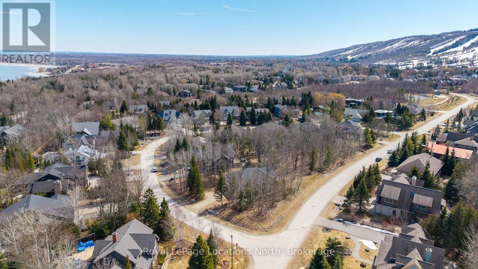 130 Cortina Crescent, Blue Mountains, Ontario L9Y 0S9 - Photo 39 - X12941290