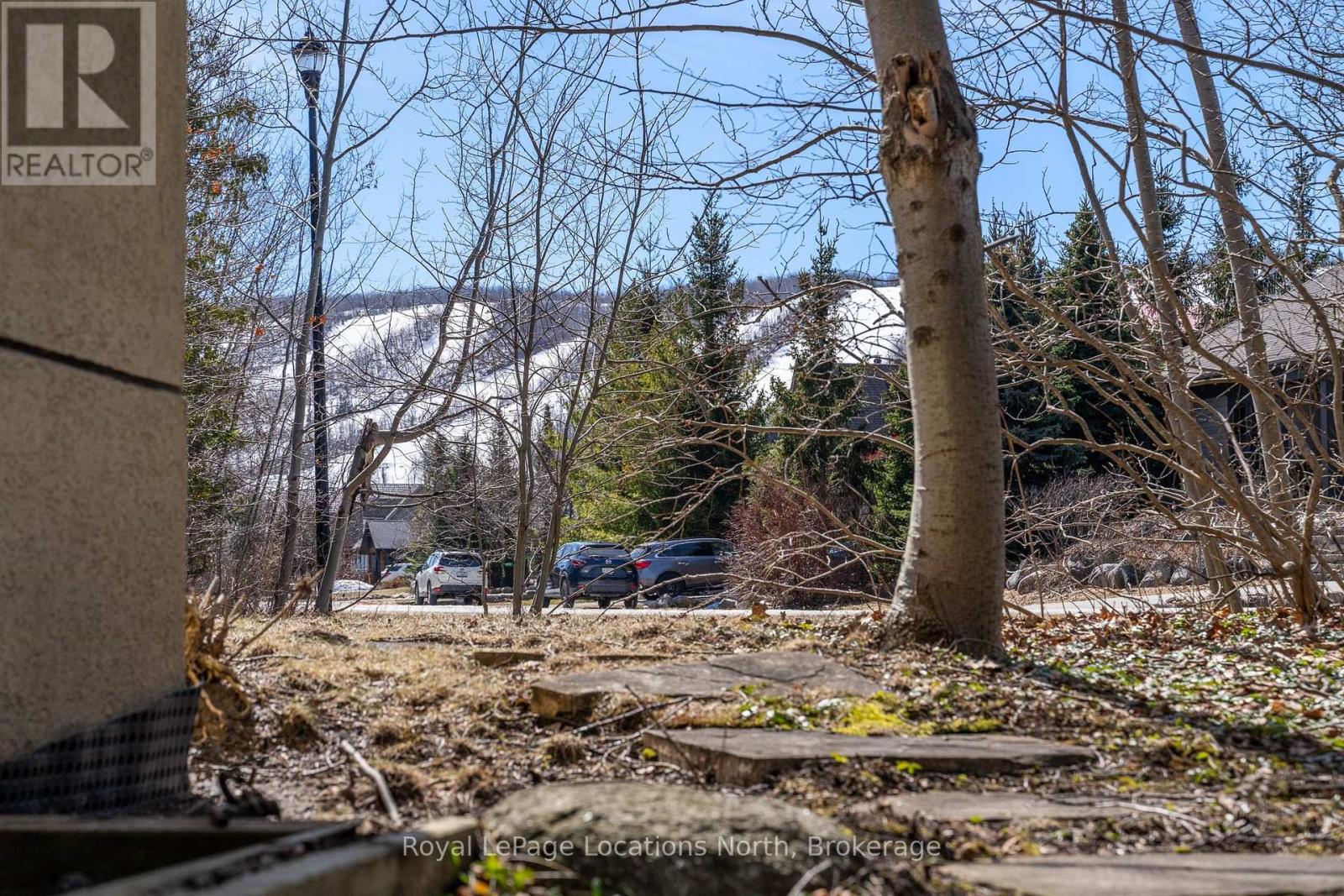 130 Cortina Crescent, Blue Mountains, Ontario L9Y 0S9 - Photo 7 - X12941290