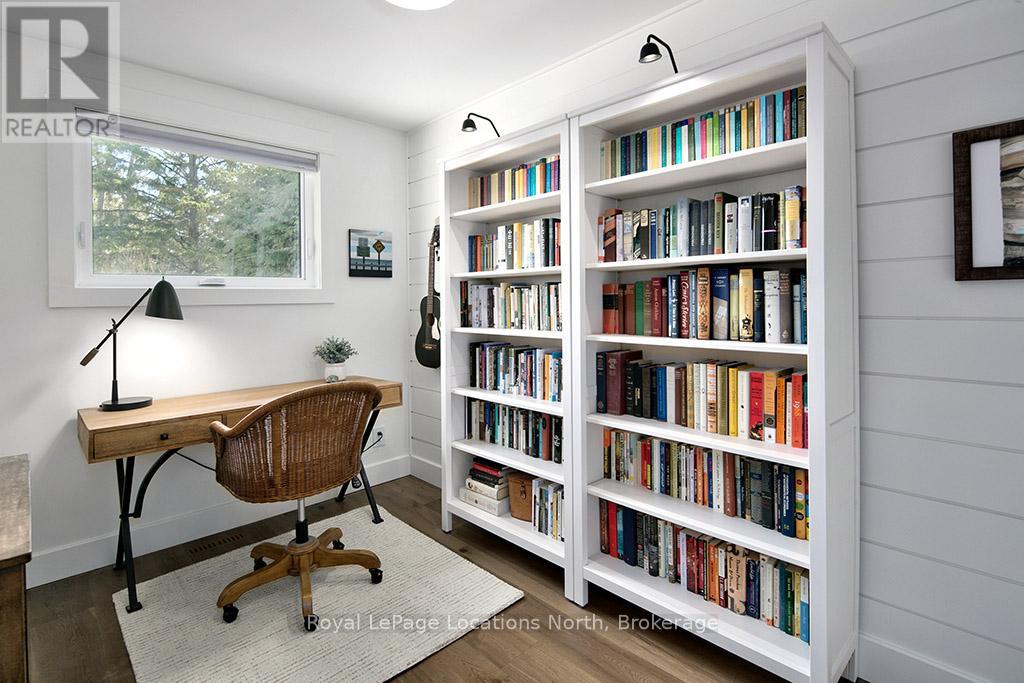 135 Orchard Drive, Blue Mountains, Ontario  N0H 2P0 - Photo 19 - X12941316