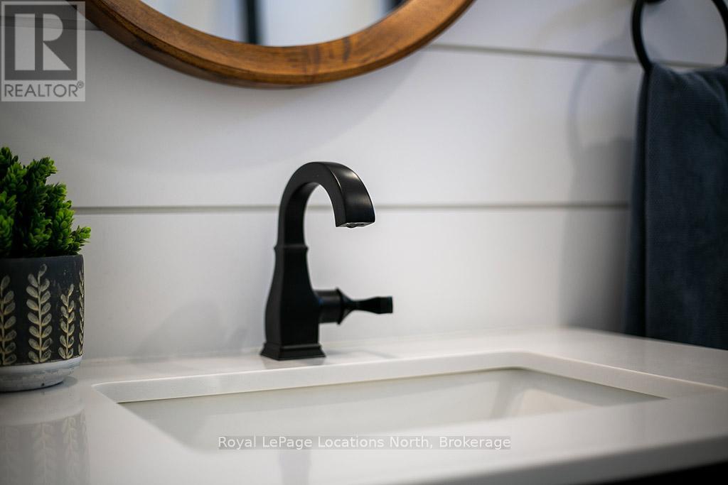 135 Orchard Drive, Blue Mountains, Ontario  N0H 2P0 - Photo 21 - X12941316