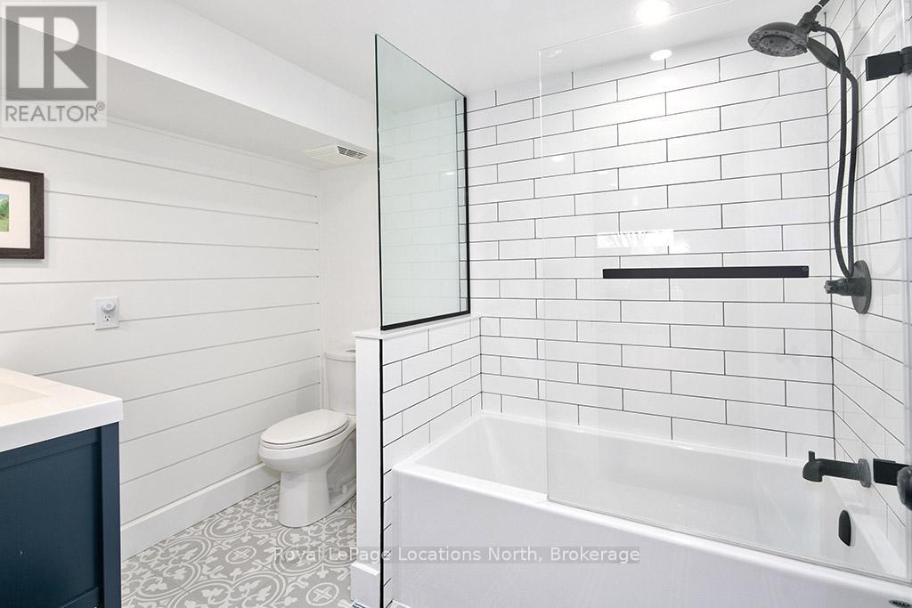 135 Orchard Drive, Blue Mountains, Ontario  N0H 2P0 - Photo 30 - X12941316