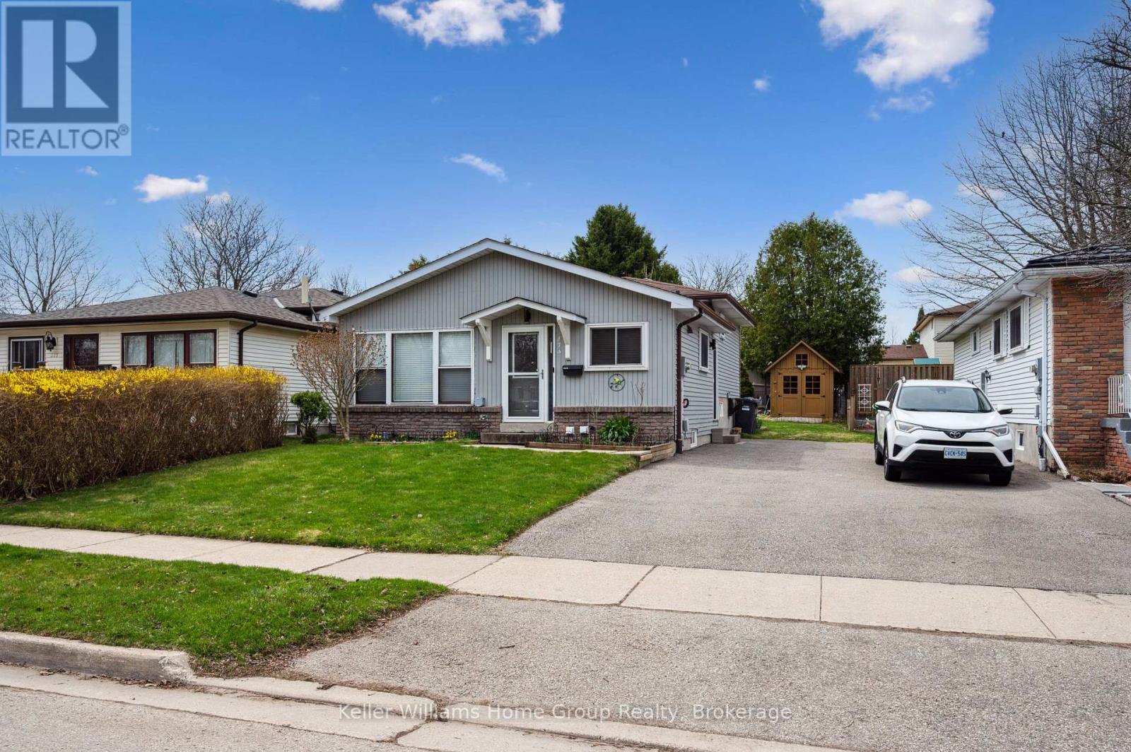 373 West Acres Drive, Guelph, Ontario N1H 7B3 - Photo 3 - X12941336