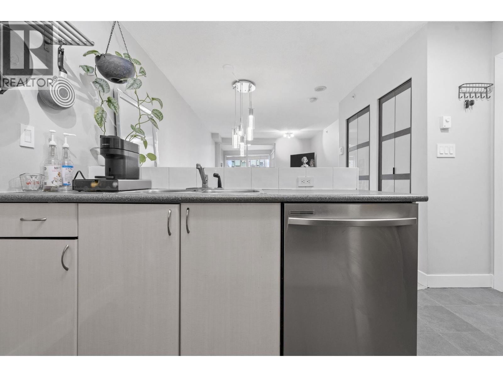 2803 939 Homer Street, Vancouver, British Columbia  V6B 2W6 - Photo 8 - R3105452