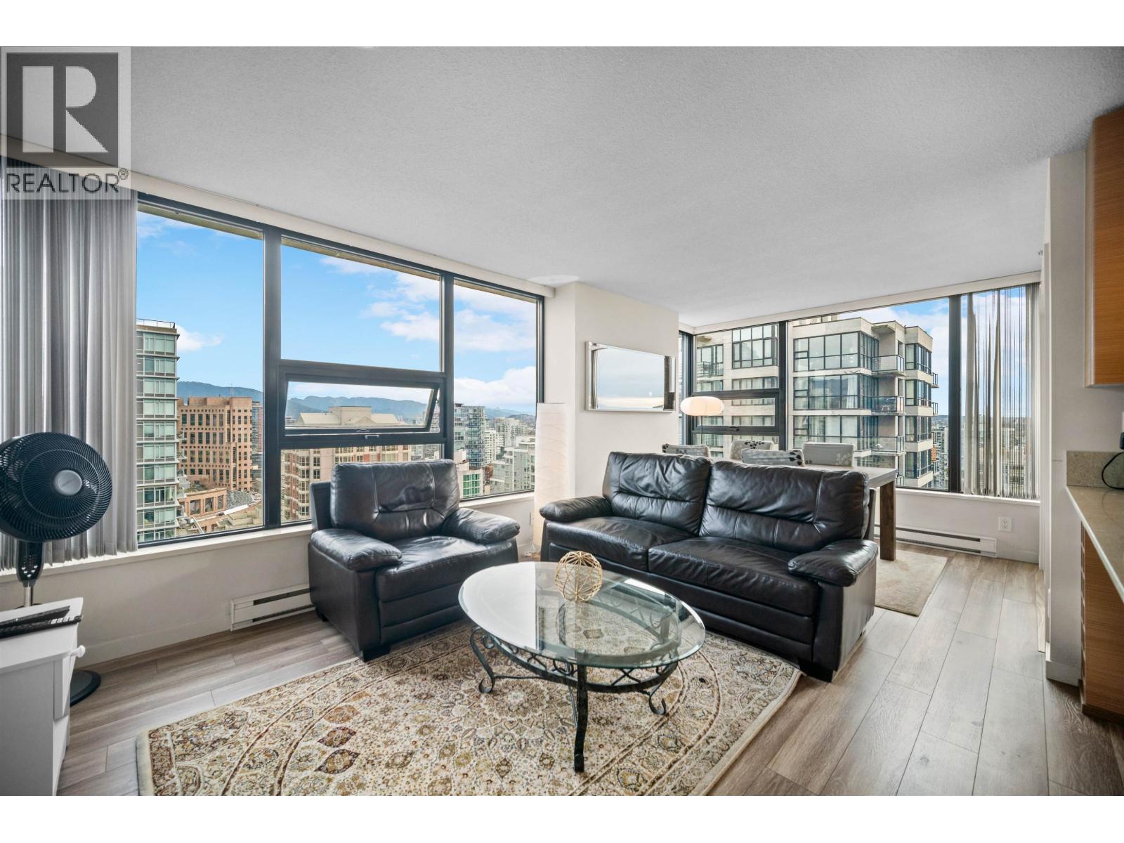 3104 928 Homer Street, Vancouver, British Columbia  V6B 1T7 - Photo 2 - R3105485