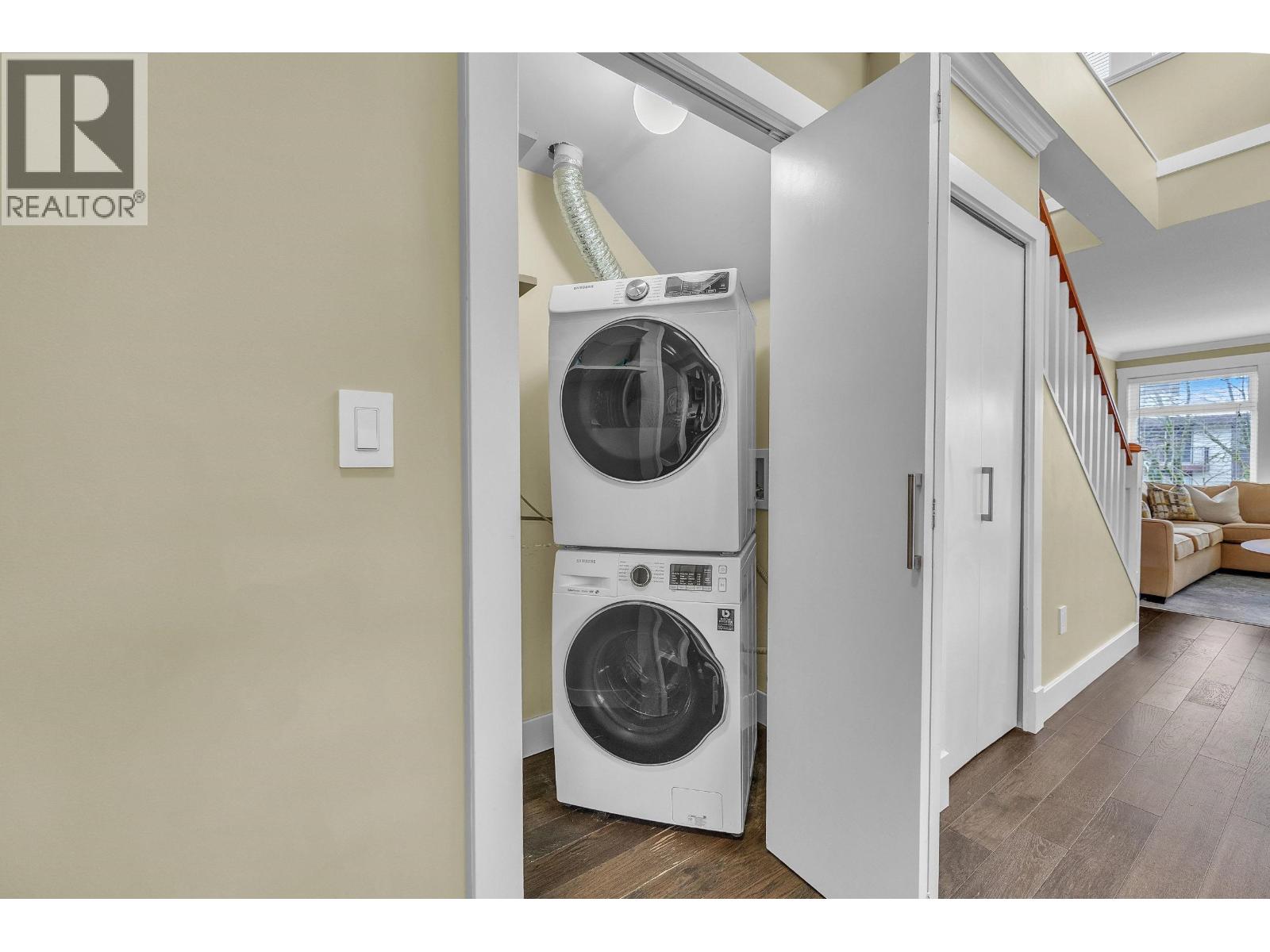 302 152 E 12th Street, North Vancouver, British Columbia  V7L 2J4 - Photo 8 - R3105507