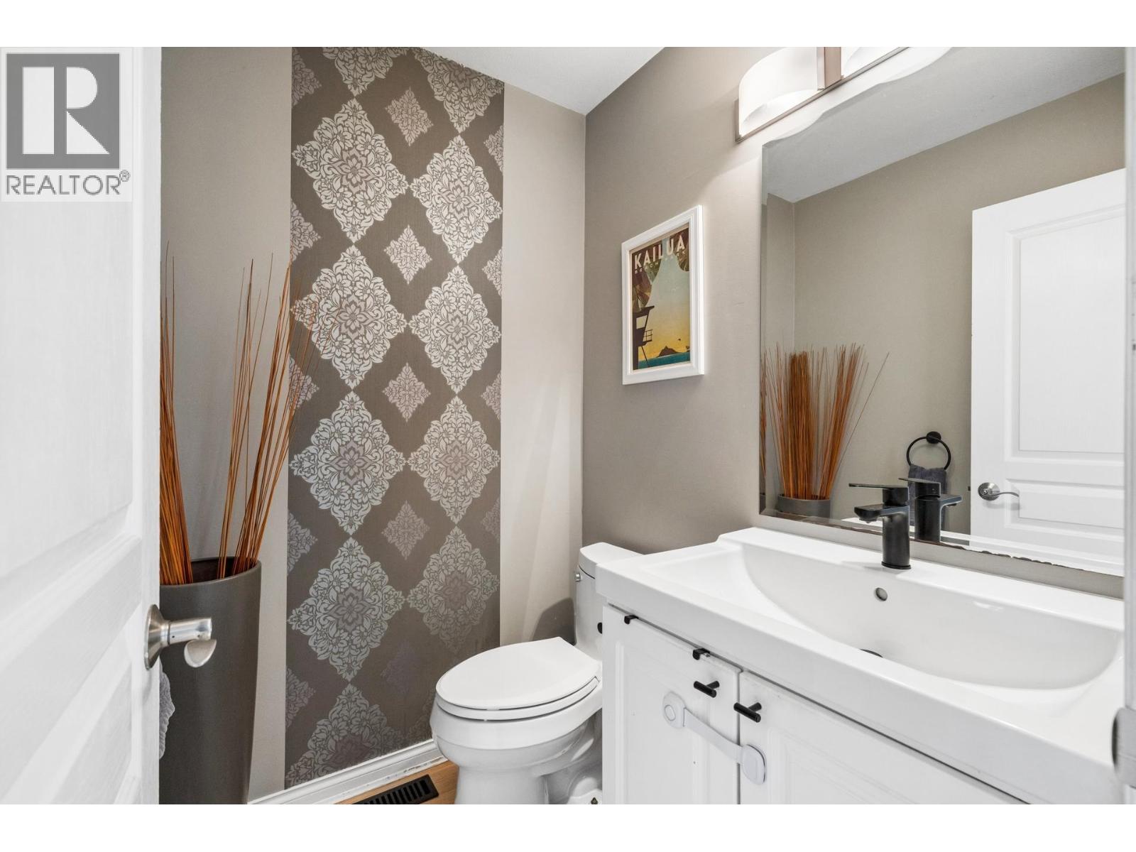 104 225 E 6th Street, North Vancouver, British Columbia  V7L 1P4 - Photo 14 - R3105523