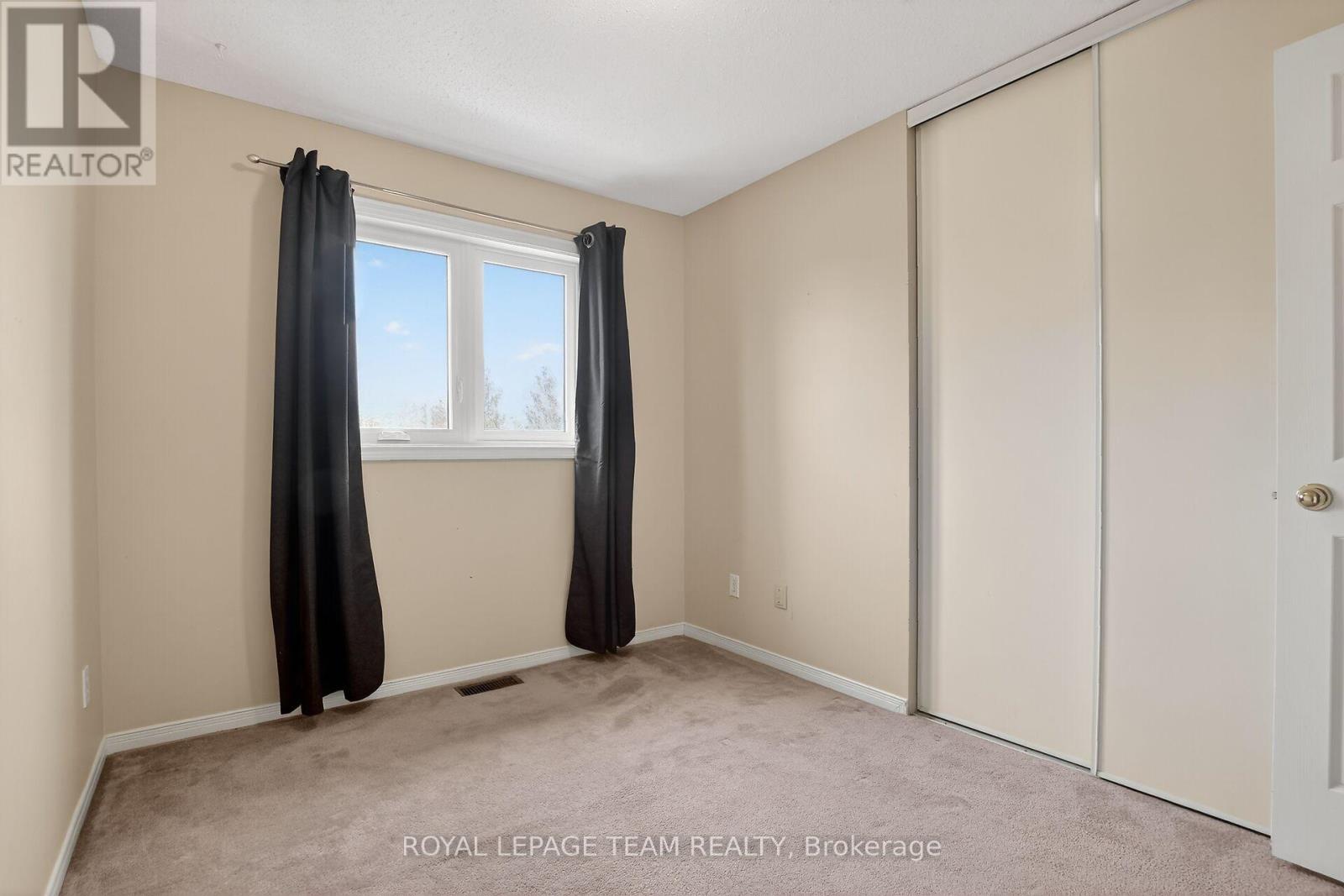 21 Baton Court, Ottawa, Ontario  K2L 4C8 - Photo 37 - X12873720