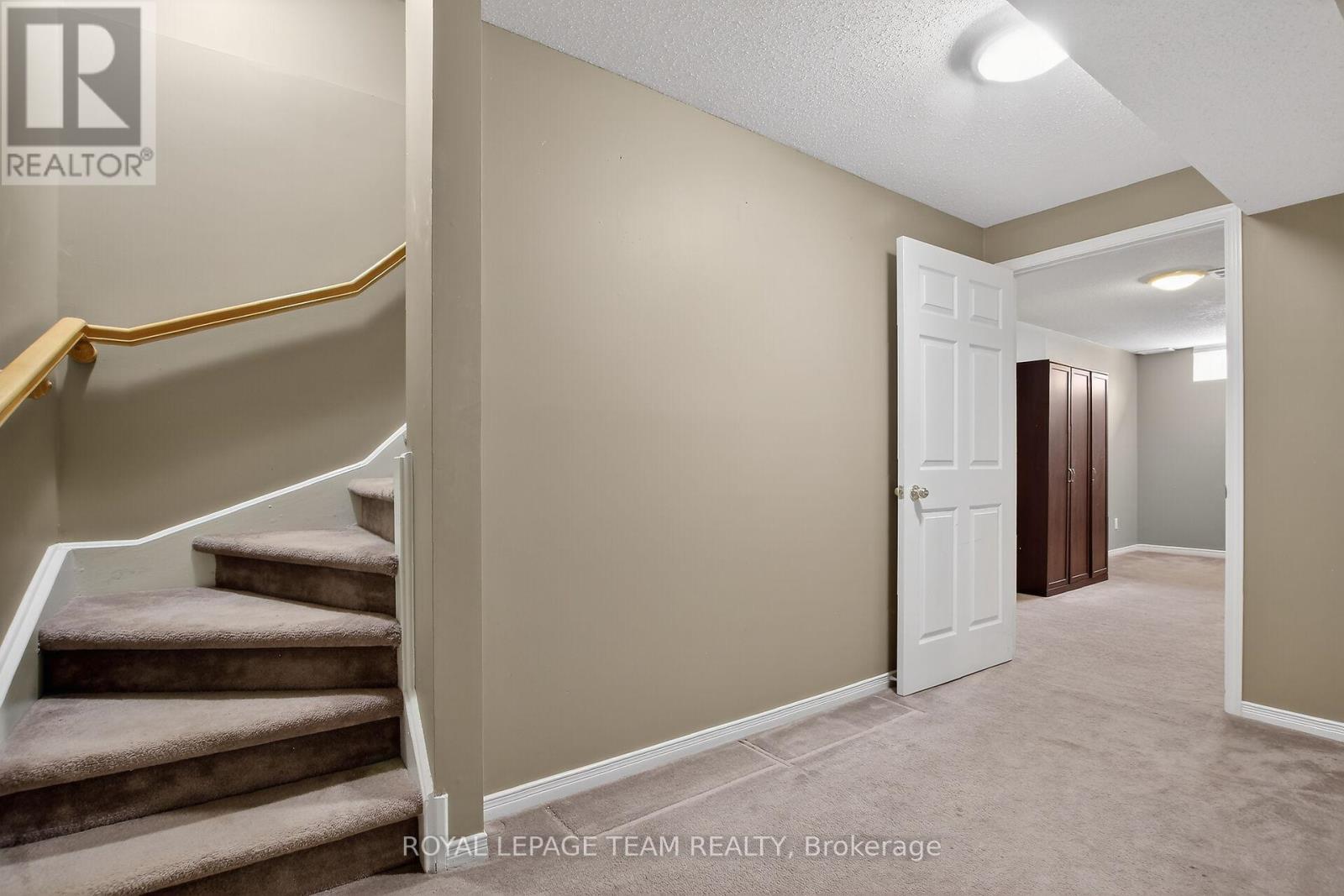 21 Baton Court, Ottawa, Ontario  K2L 4C8 - Photo 39 - X12873720