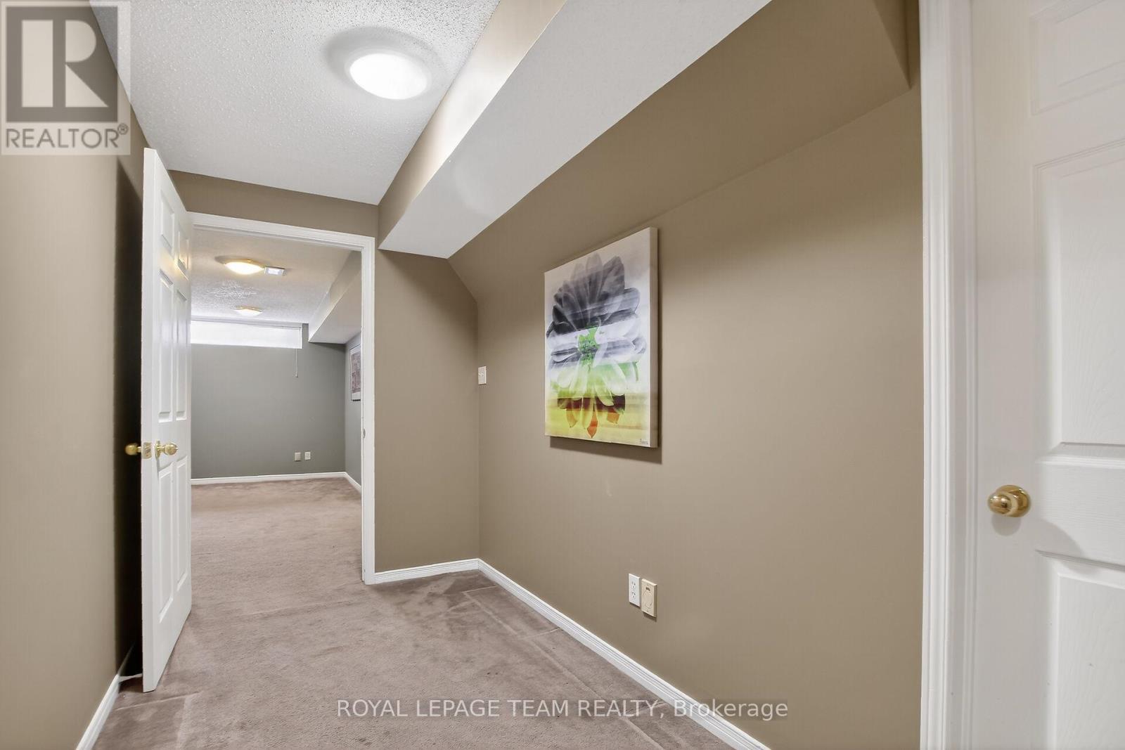 21 Baton Court, Ottawa, Ontario  K2L 4C8 - Photo 40 - X12873720