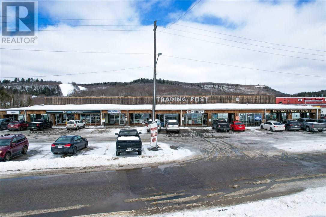 14 Oakland Boulevard, elliot lake, Ontario