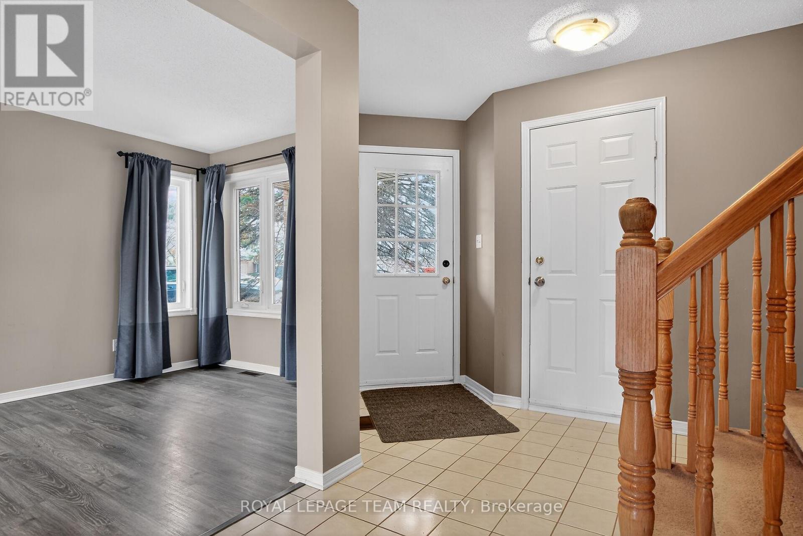 21 Baton Court, Ottawa, Ontario  K2L 4C8 - Photo 8 - X12873720