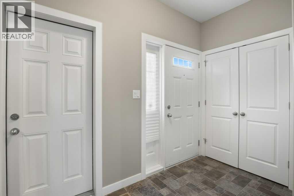 143 Vanier Drive, Red Deer, Alberta  T4R 0H6 - Photo 11 - A2291174