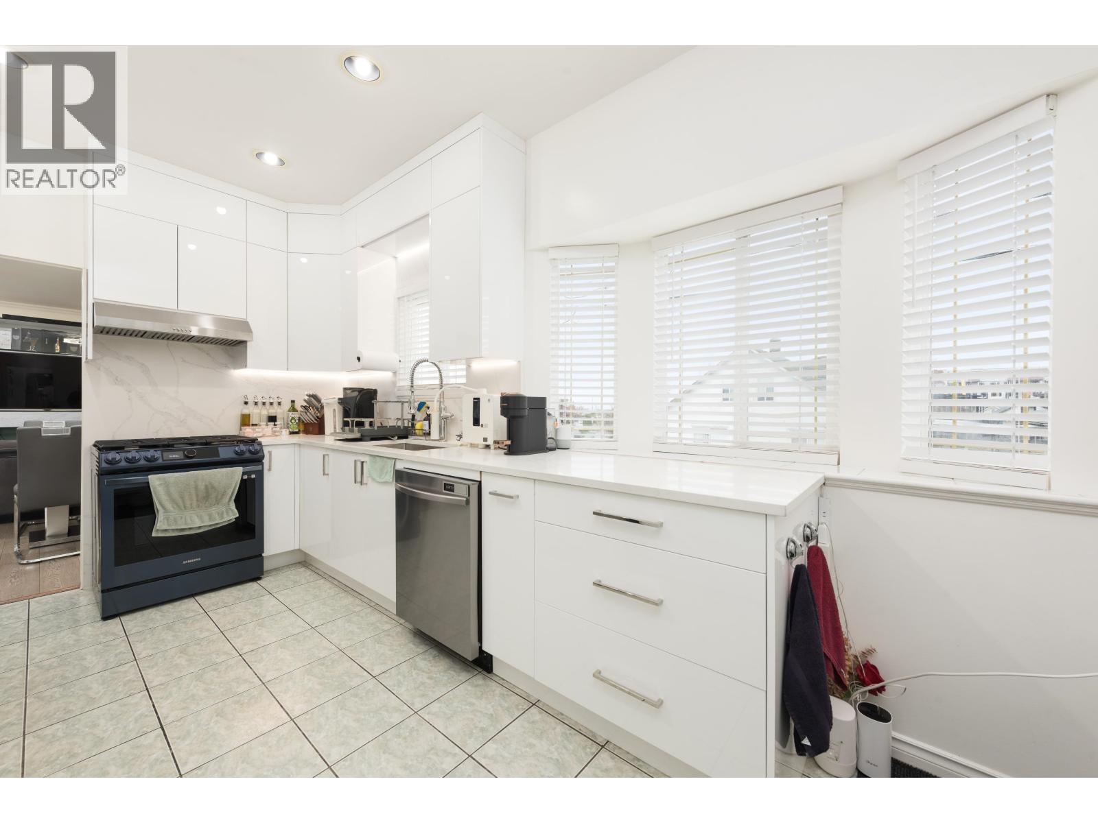 805 E 57th Avenue, Vancouver, British Columbia  V5X 1T4 - Photo 9 - R3105471