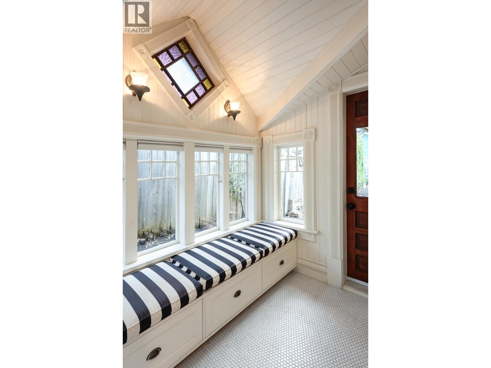 217 Ninth Street, New Westminster, British Columbia  V3M 3V4 - Photo 13 - R3105475