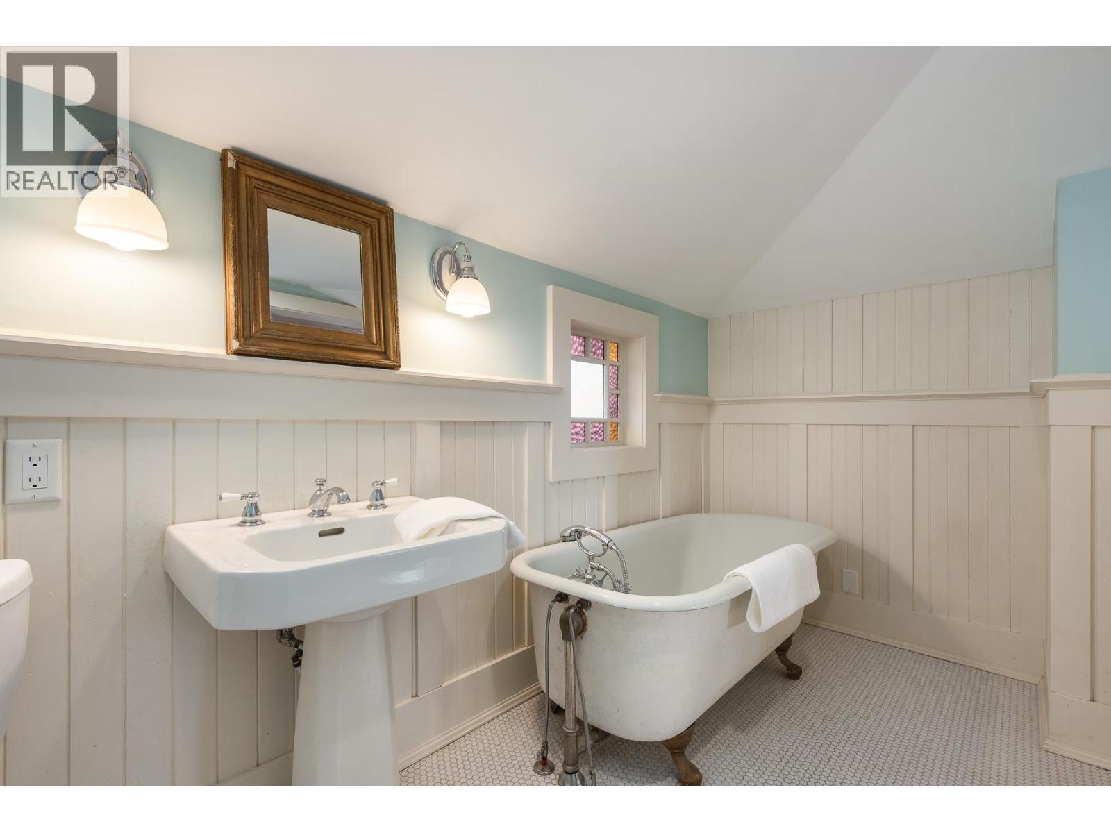 217 Ninth Street, New Westminster, British Columbia  V3M 3V4 - Photo 20 - R3105475