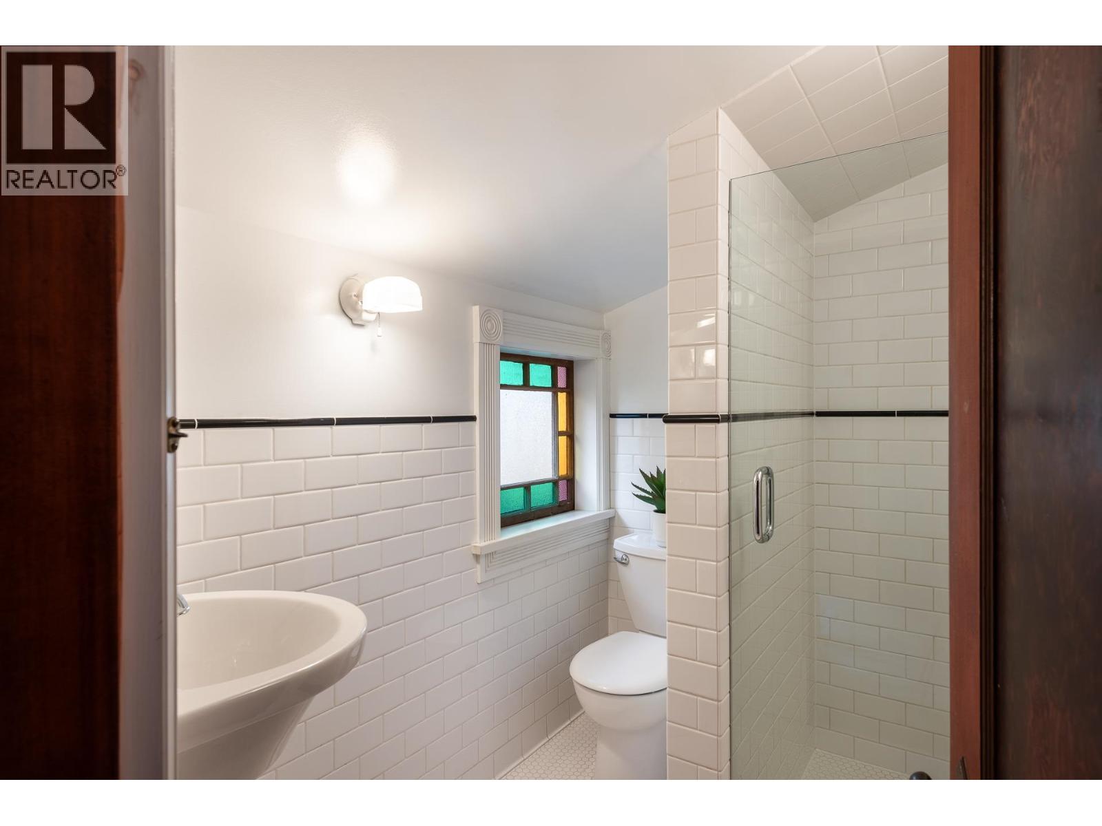 217 Ninth Street, New Westminster, British Columbia  V3M 3V4 - Photo 24 - R3105475