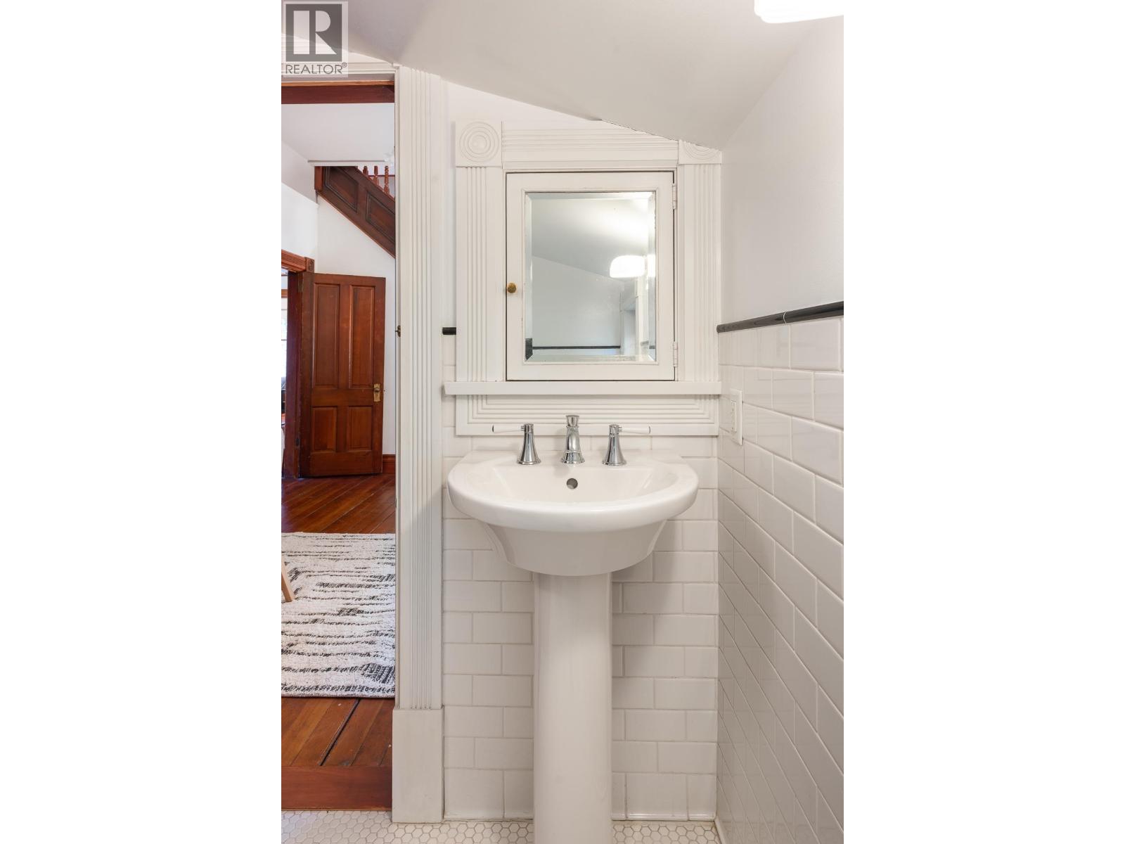 217 Ninth Street, New Westminster, British Columbia  V3M 3V4 - Photo 26 - R3105475