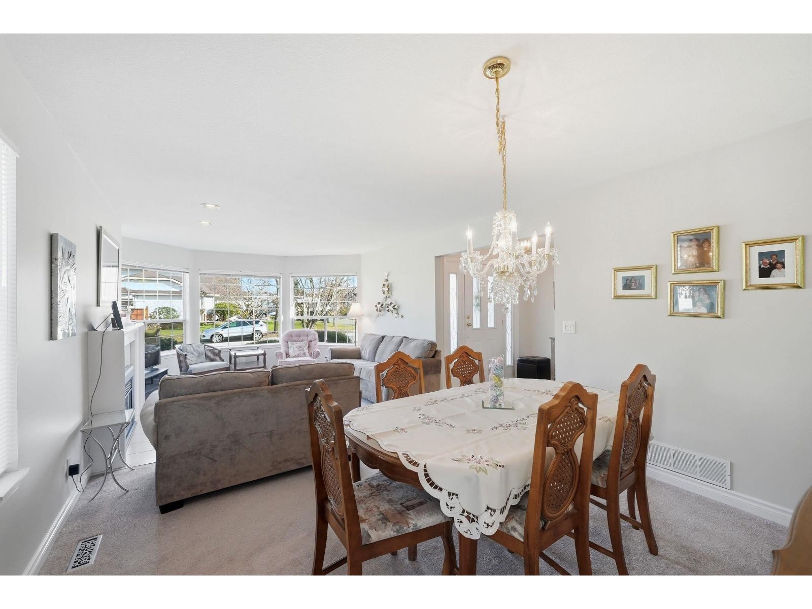 18636 62a Avenue, Surrey, British Columbia V3S 7N7 - Photo 4 - R3105341