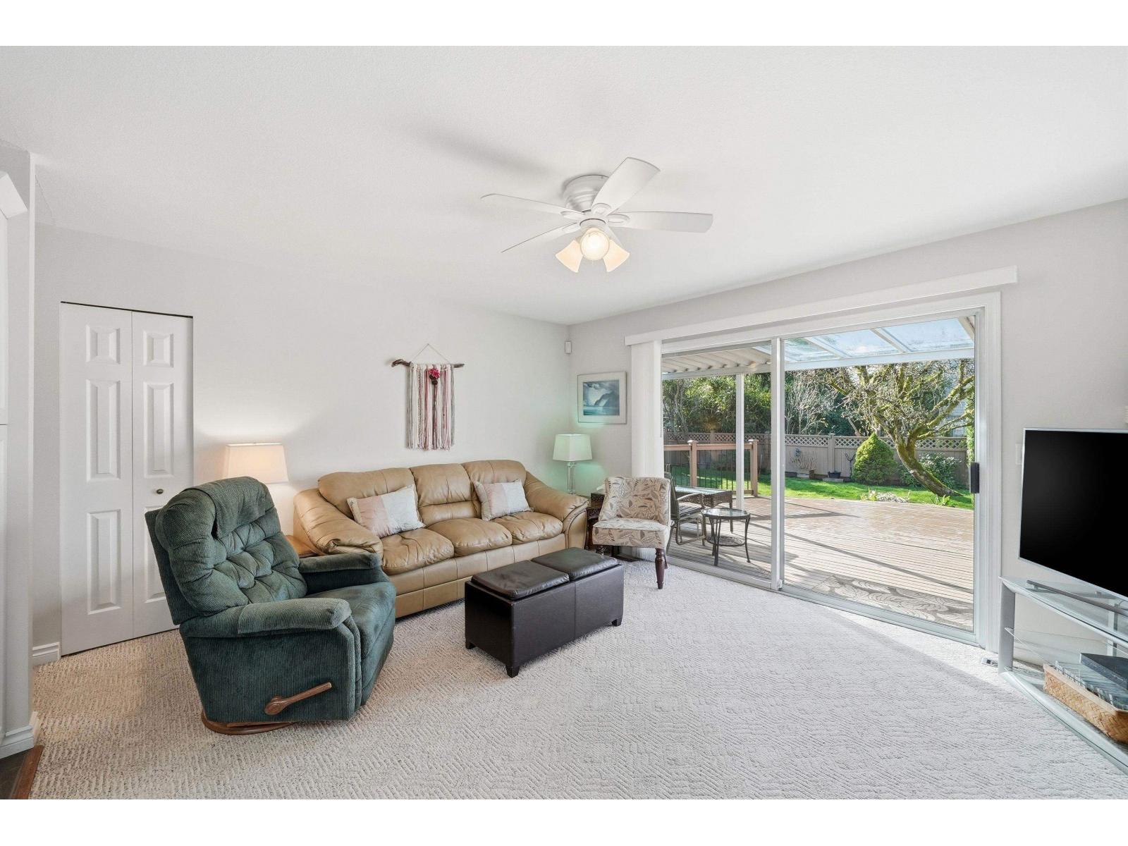 18636 62a Avenue, Surrey, British Columbia V3S 7N7 - Photo 11 - R3105341