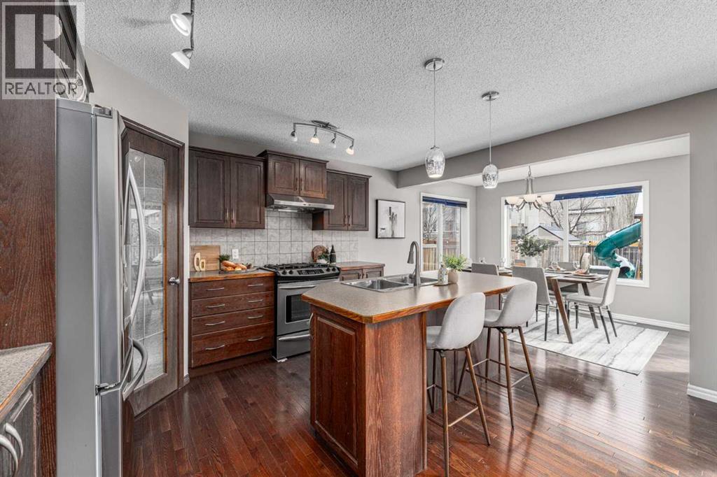 18 Tuscany Summit Green NW, Calgary, Alberta  T3L 0B8 - Photo 11 - A2297629